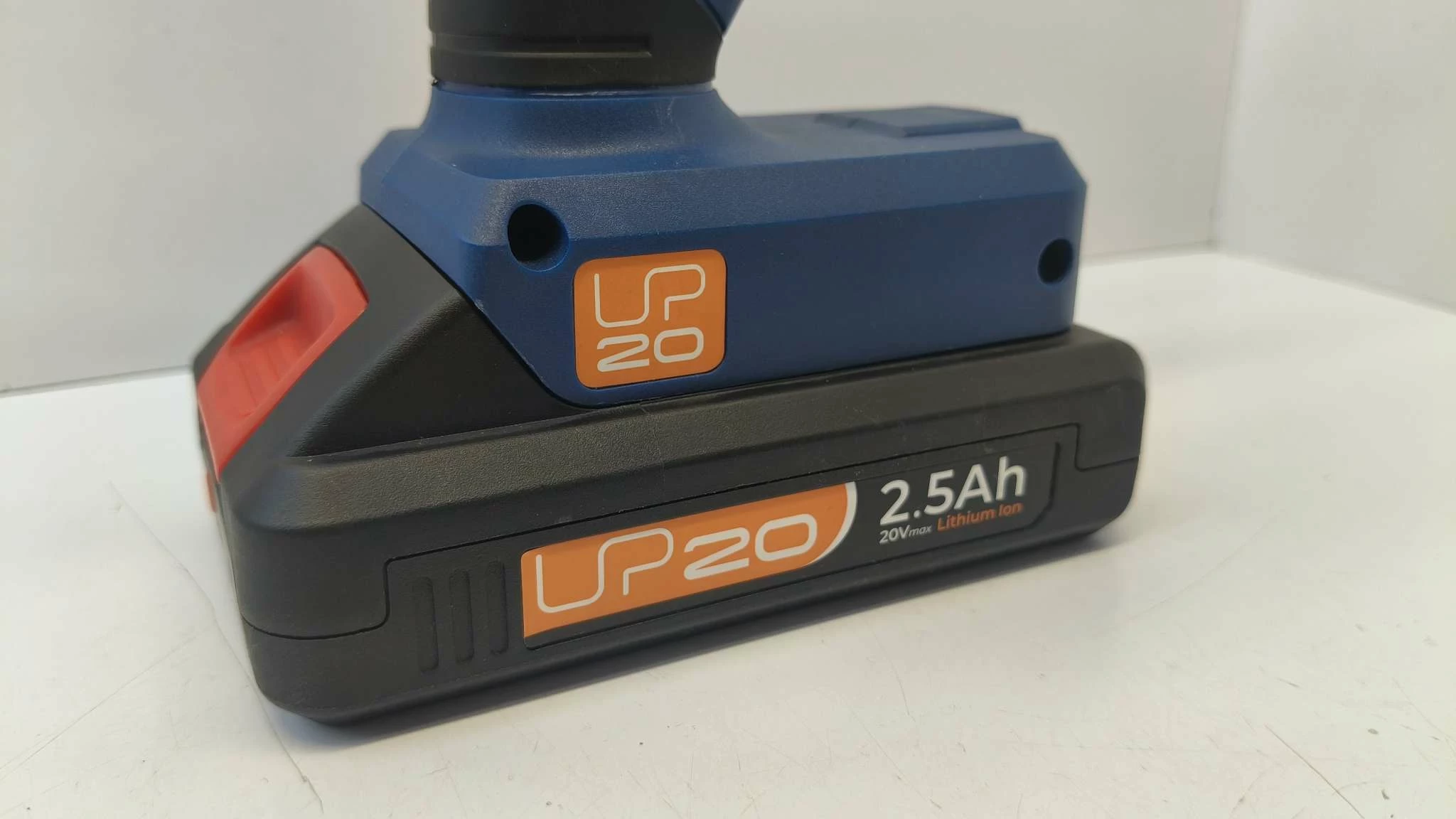 klucz-udarowy-akumulatorowy-20v-350nm-dexter-batera-25-ean-gtin-3276000698036