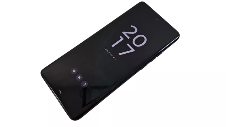 telefon-motorola-edge-40-neo-256gb-pamiec-ram-202865-324301