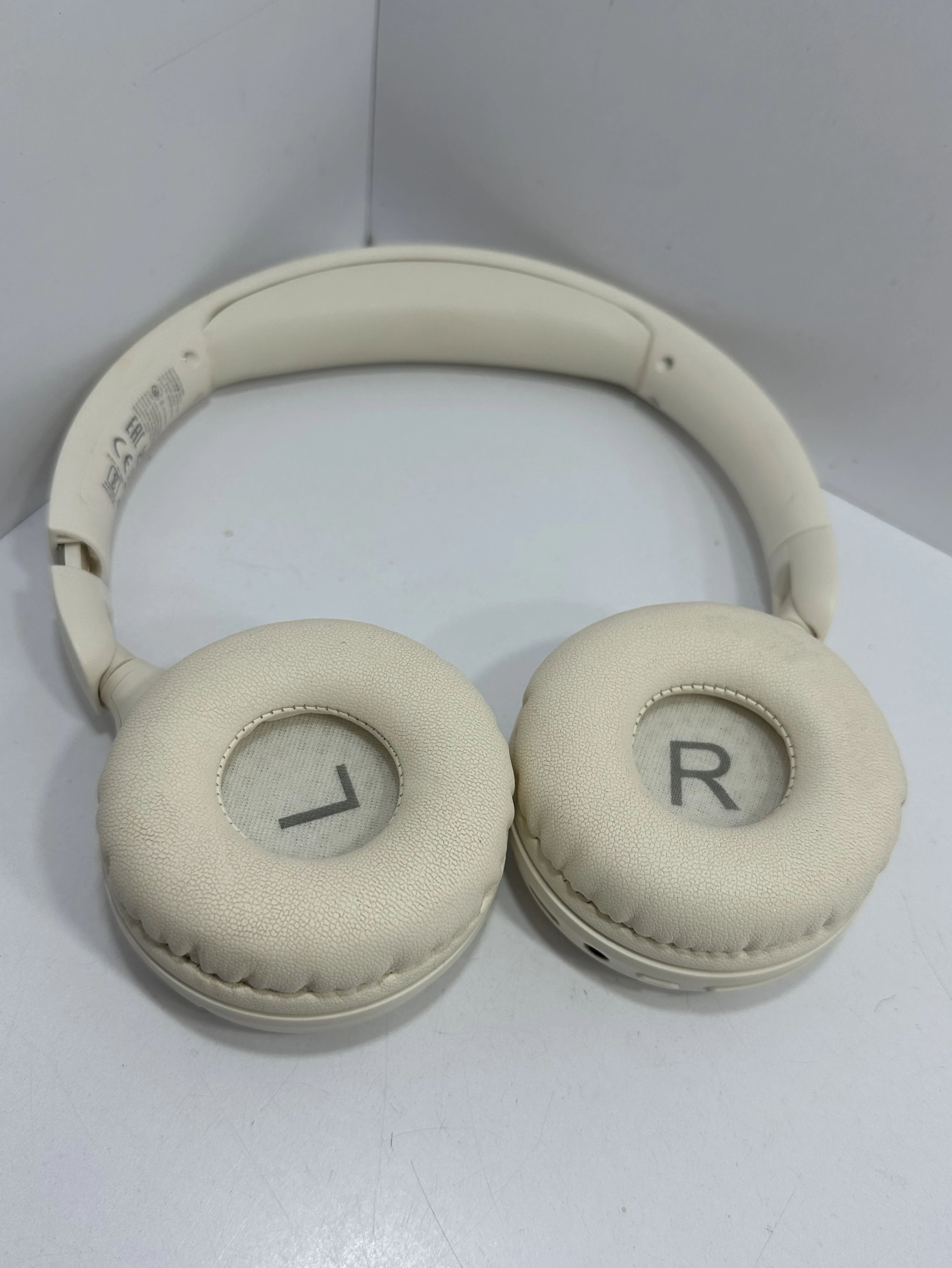 sluchawki-bezprzewodowe-nauszne-soundcore-h30i-kolor-dominujacy-129357-2