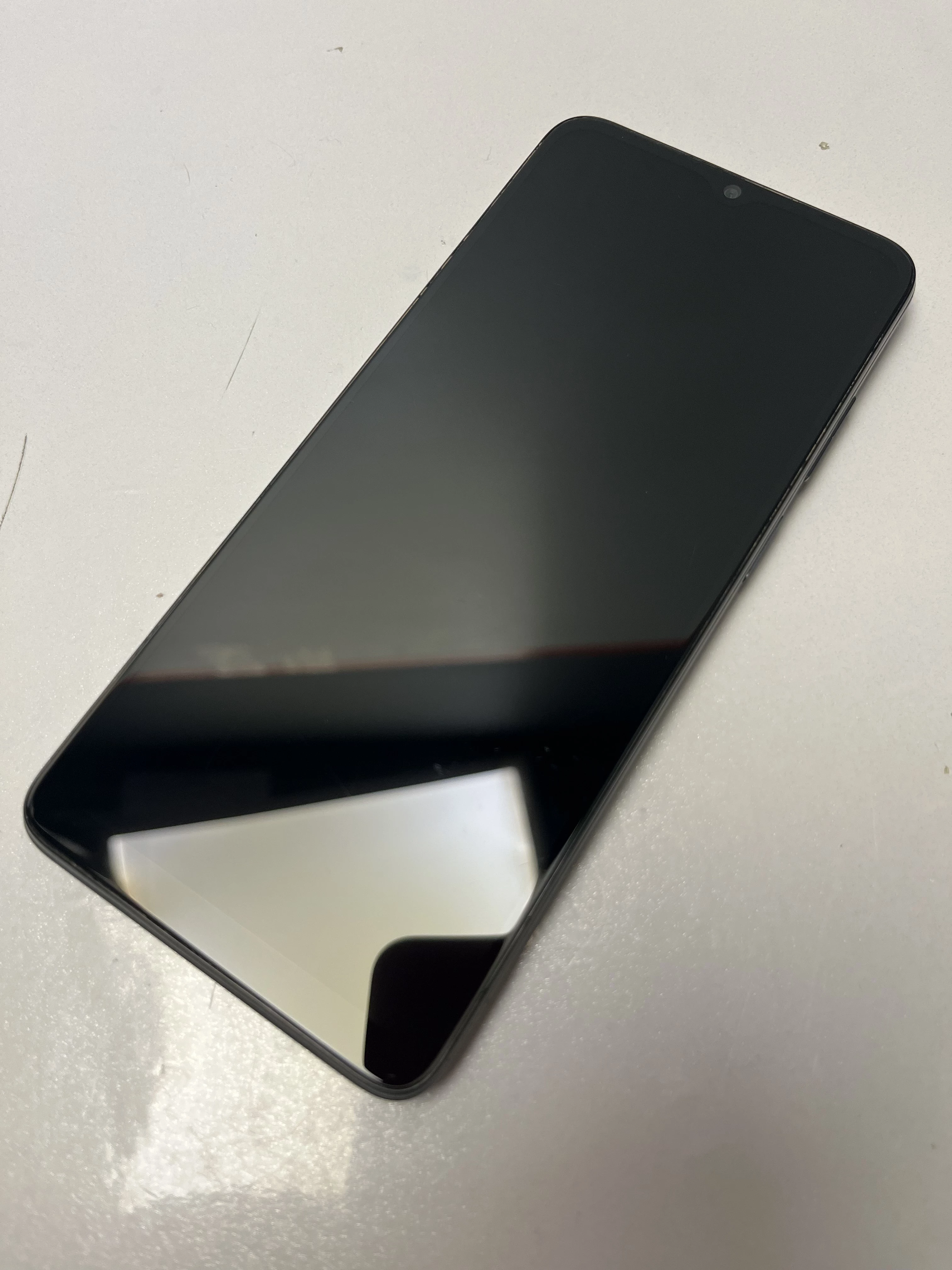 telefon-moto-e22-464gb-kod-producenta-pavc0001pl