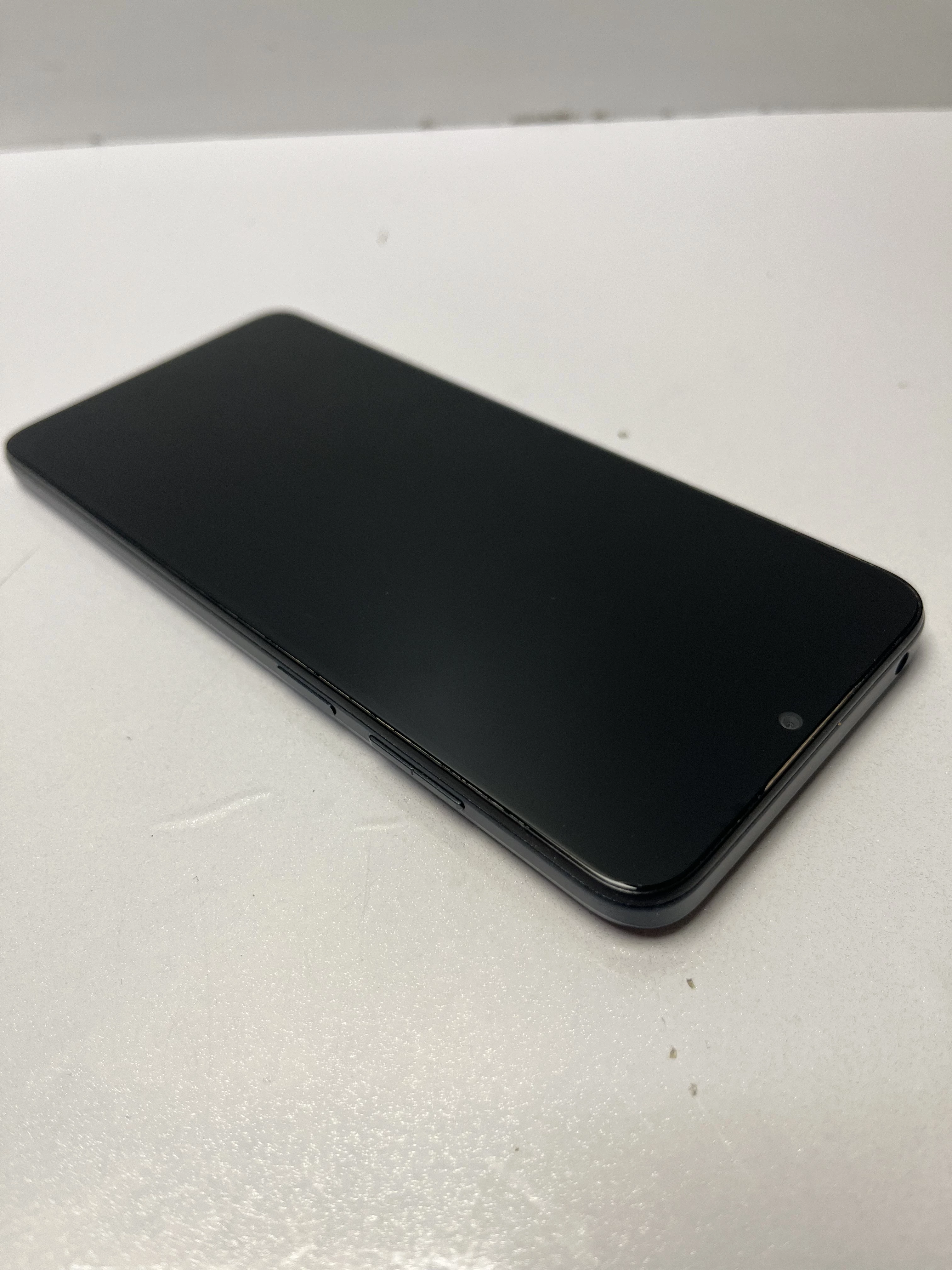 telefon-moto-e22-464gb-typ-202685-212929