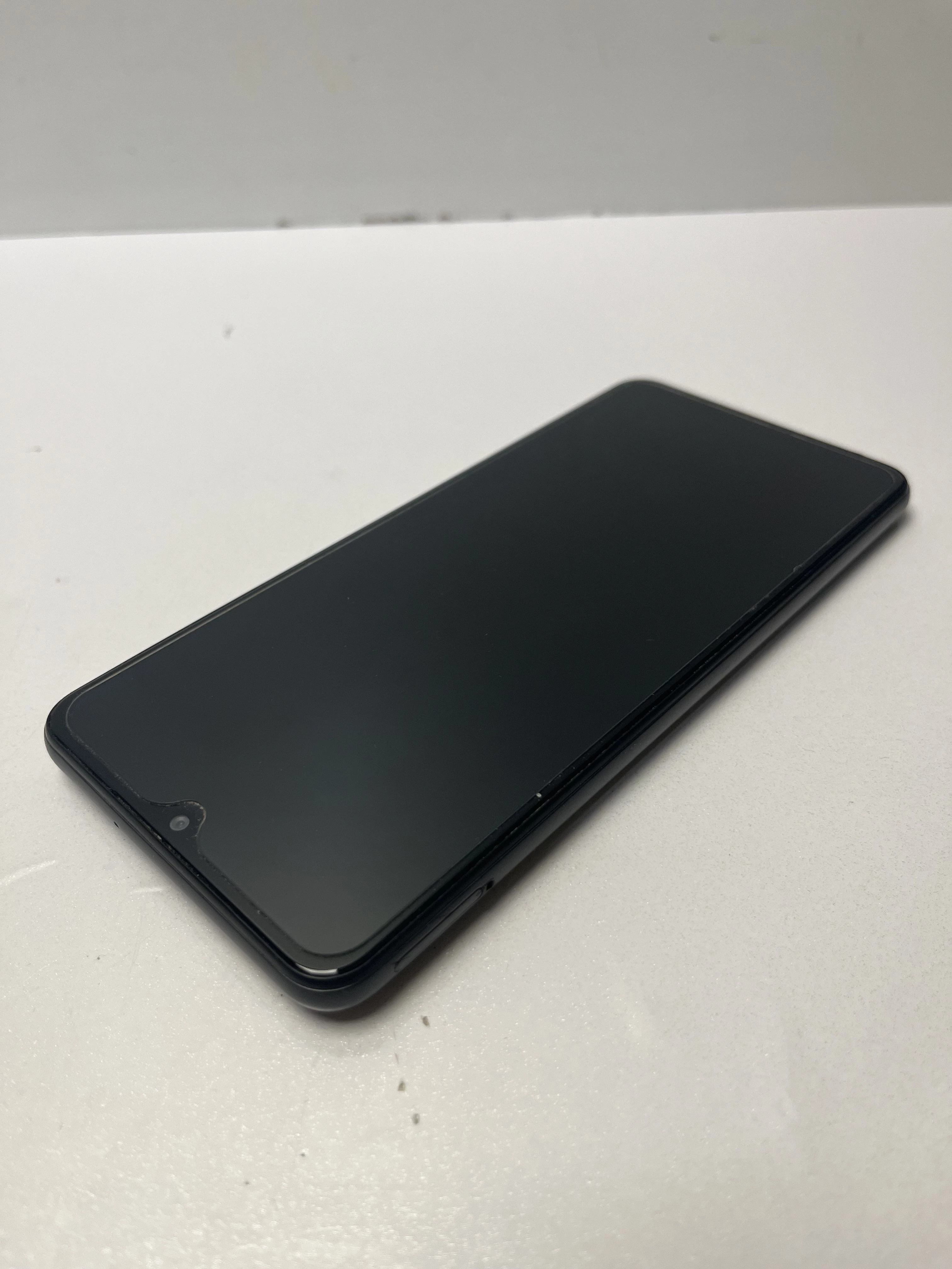 telefon-samsung-galaxy-a12-464gb-przekatna-ekranu-650