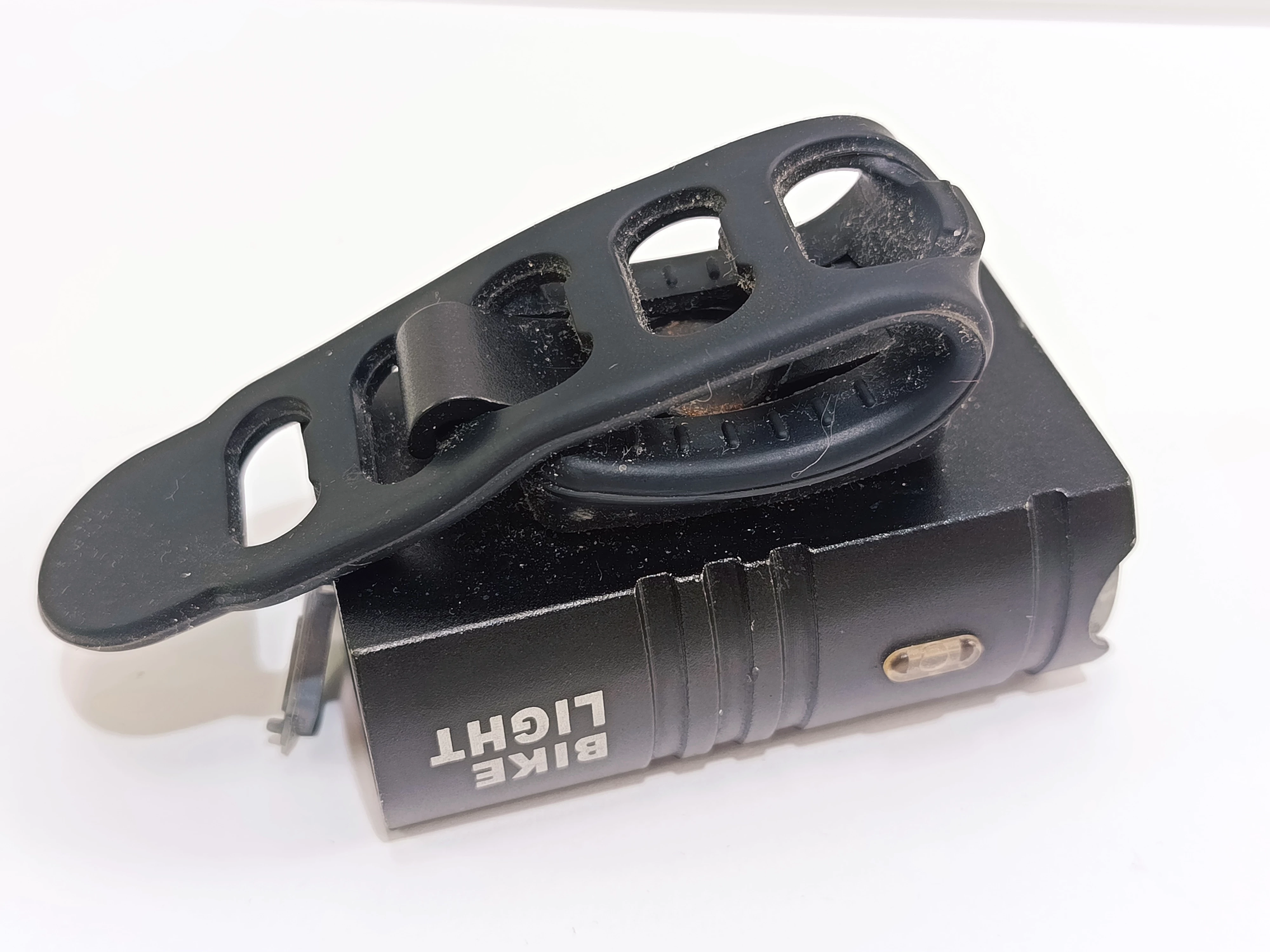 lampka-rowerowa-przod-bike-light-rodzaj-9128-10