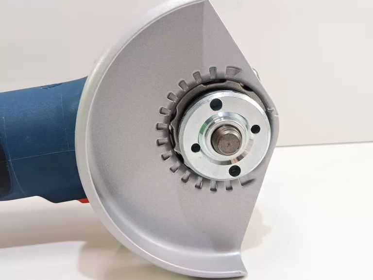 szlifierka-katowa-bosch-professional-gws-18v-8-walizka-system-mocowania-materialu-sciernego-205277-222921