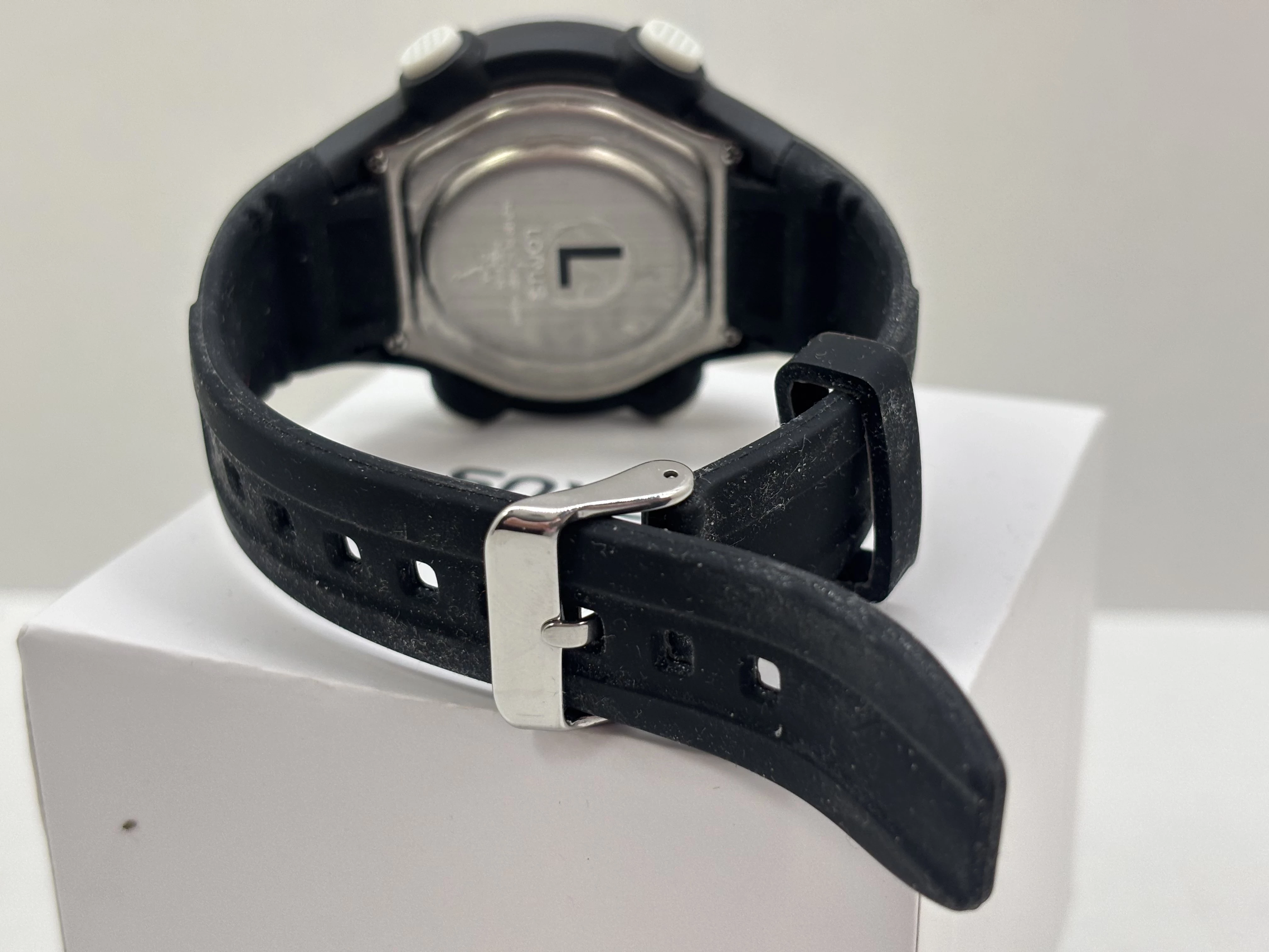 zegarek-lorus-r23010x9-rodzaj-129220-1