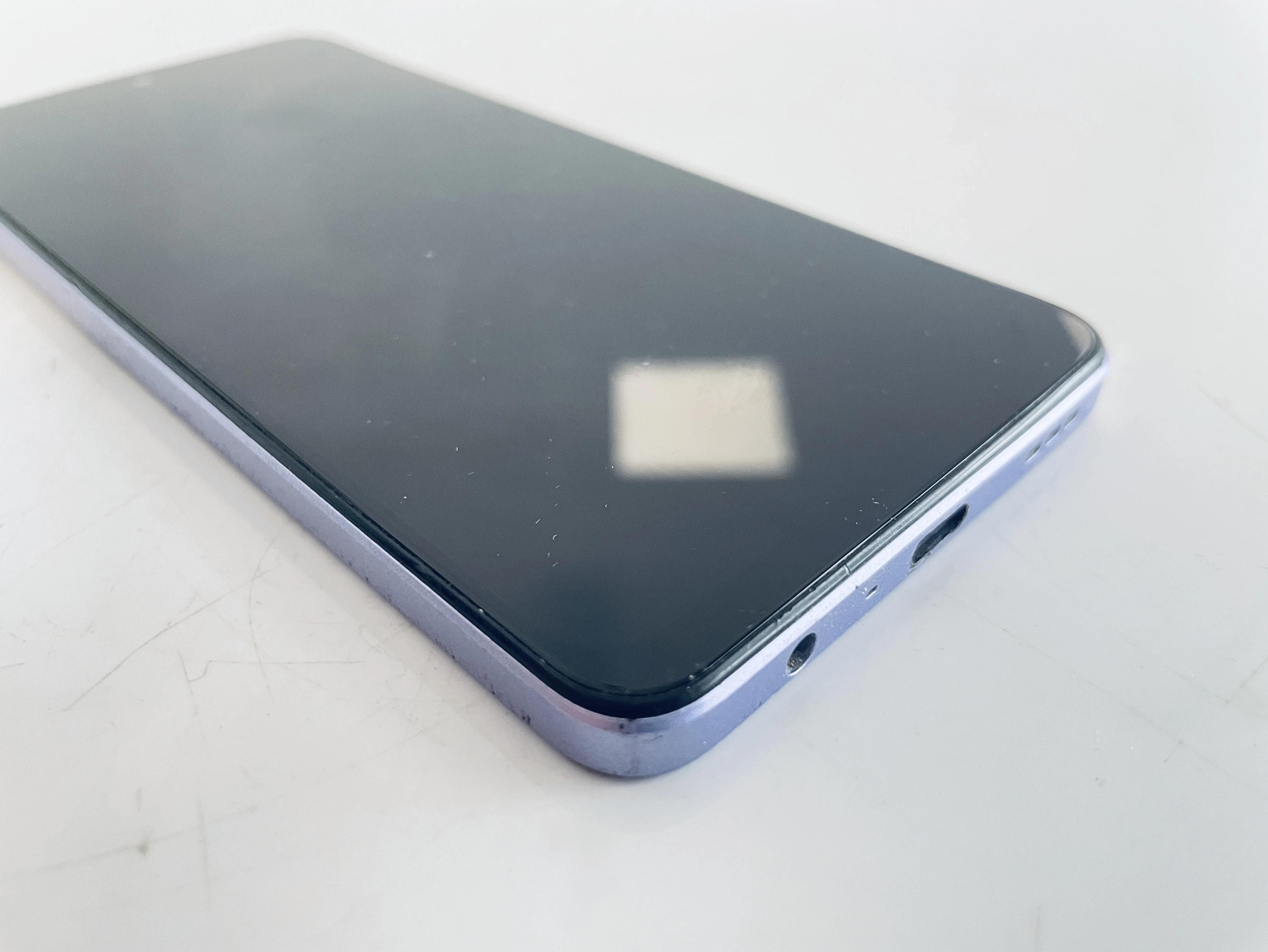 telefon-oppo-a40-4-gb-128-gb-4g-lte-fioletowy-przekatna-ekranu-667