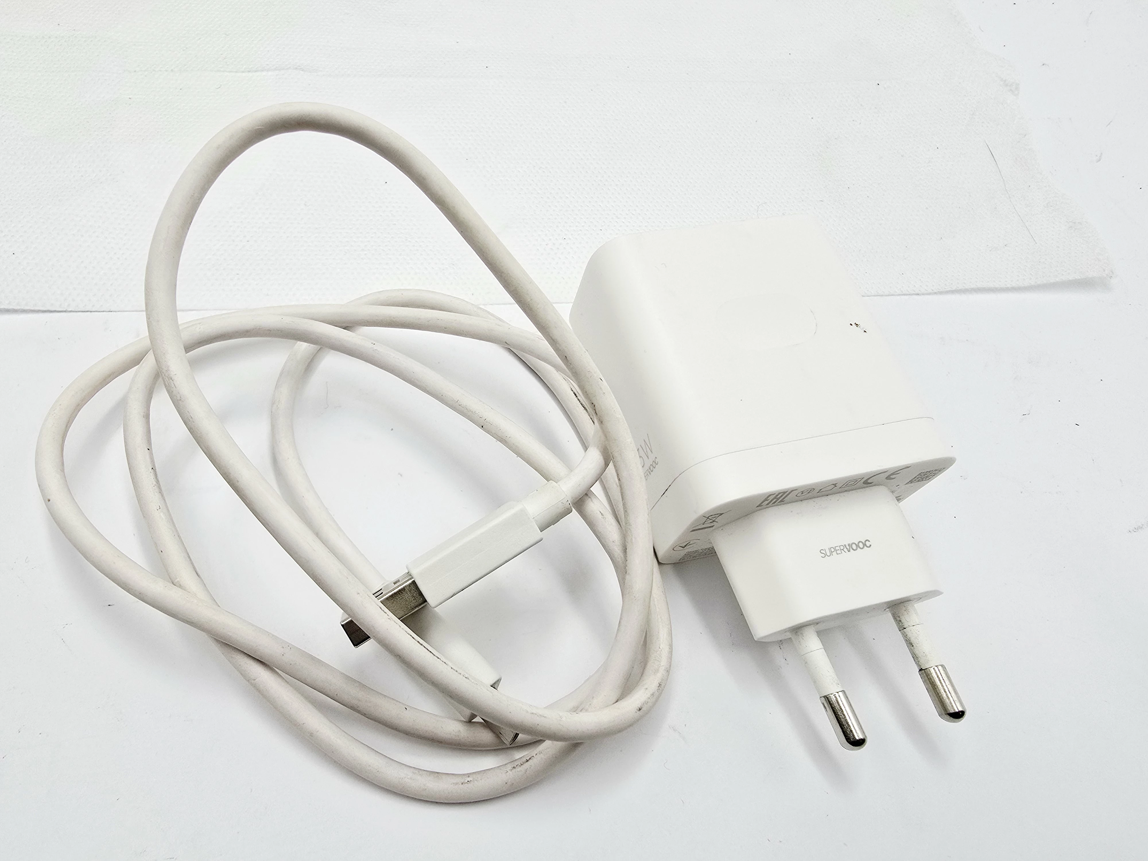 telefon-realme-c53-6128gb-ean-gtin-6941764415232