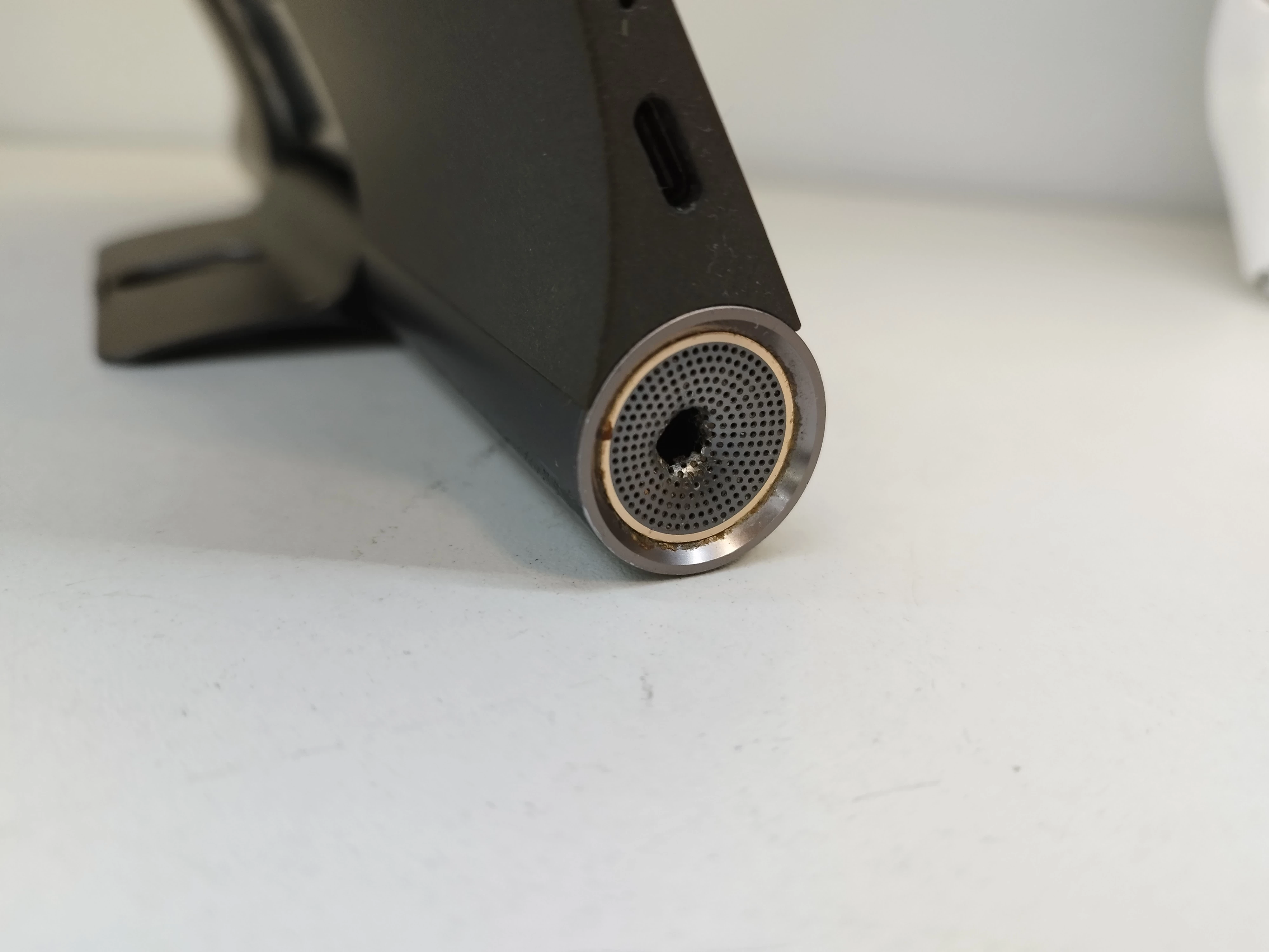 lenovo-yoga-smart-tab-yt-x705l-101-464-gb-lte-komunikacja-219-2