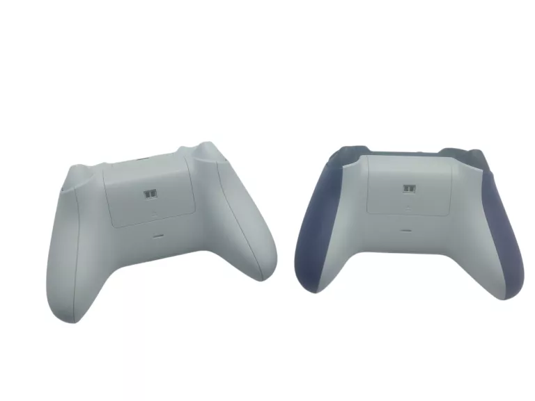 konsola-xbox-series-s-512-gb-2-pady-stacja-ladujaca-ean-gtin-196388205875