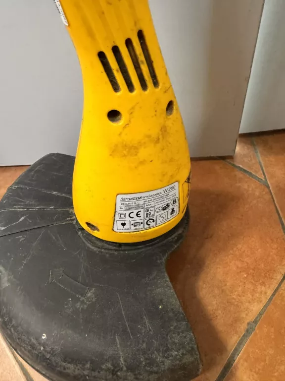 podkaszarka-krezus-w250-waga-narzedzia-000