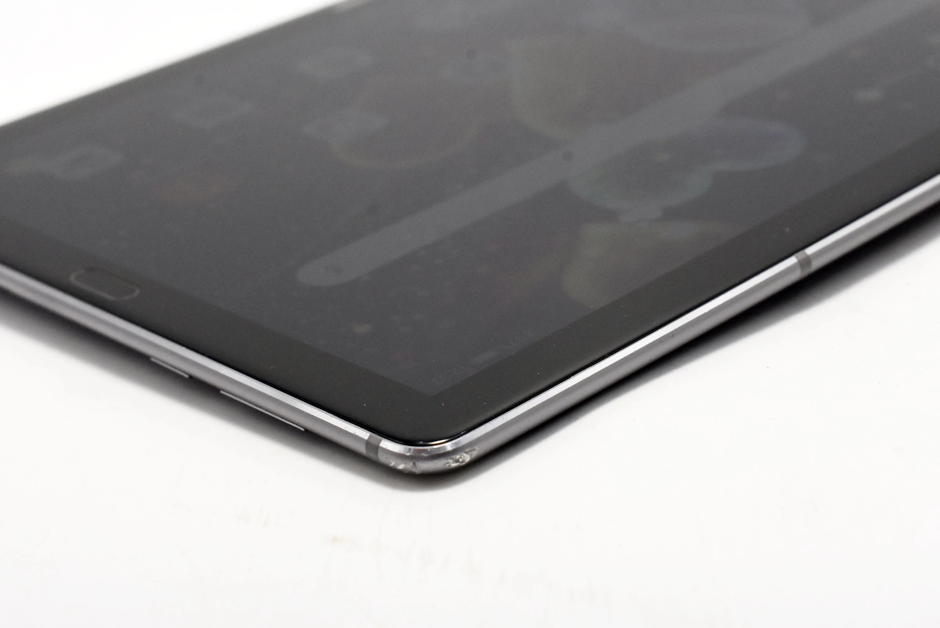 tablet-huawei-mediapad-m5-108-464gb-wifi-cmr-w09-srebrny-system-operacyjny-16332-1