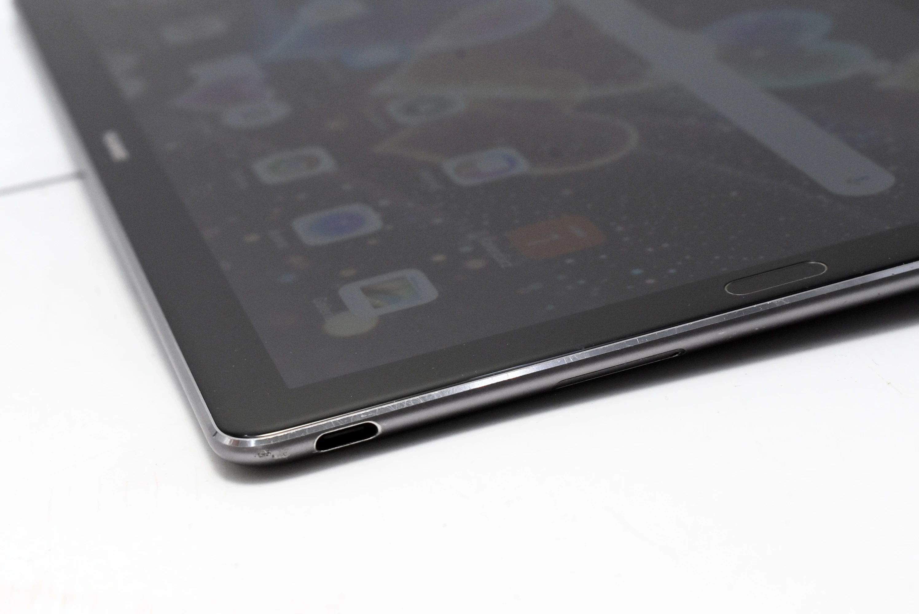 tablet-huawei-mediapad-m5-108-464gb-wifi-cmr-w09-srebrny-przekatna-ekranu-1000