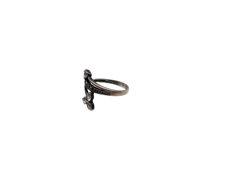 srebro-wyrob-jubilerski-uzywany-pierscionek-material-15835-4