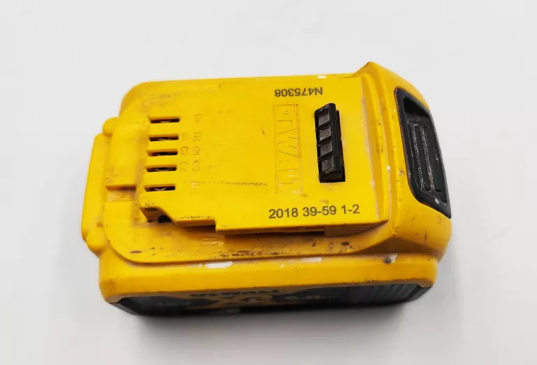wkretarka-dewalt-zasilanie-akumulatorowe-18-v-dcd796m2-stan-11323-2