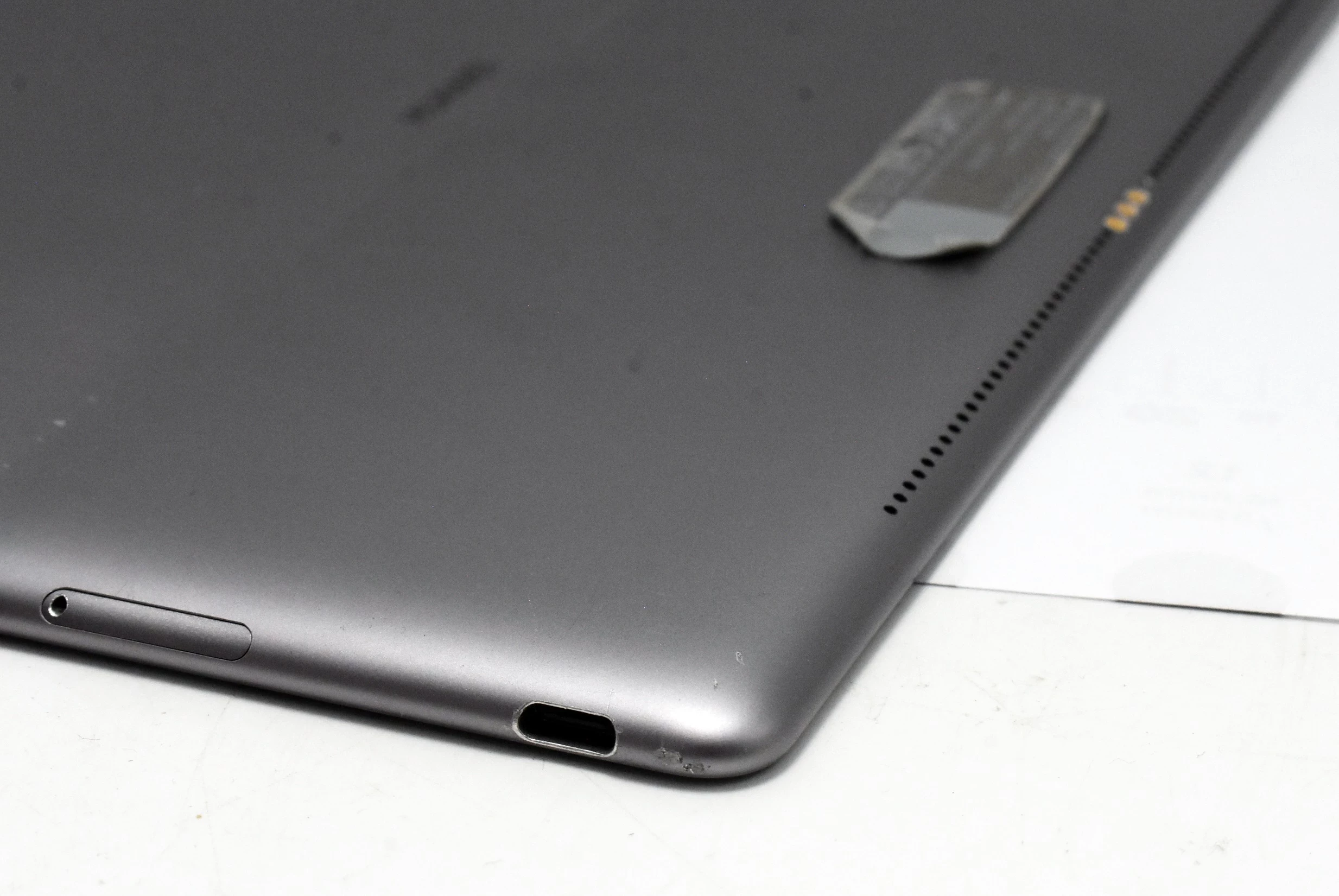 tablet-huawei-mediapad-m5-108-464gb-wifi-cmr-w09-srebrny-model-tabletu-249459-1651274
