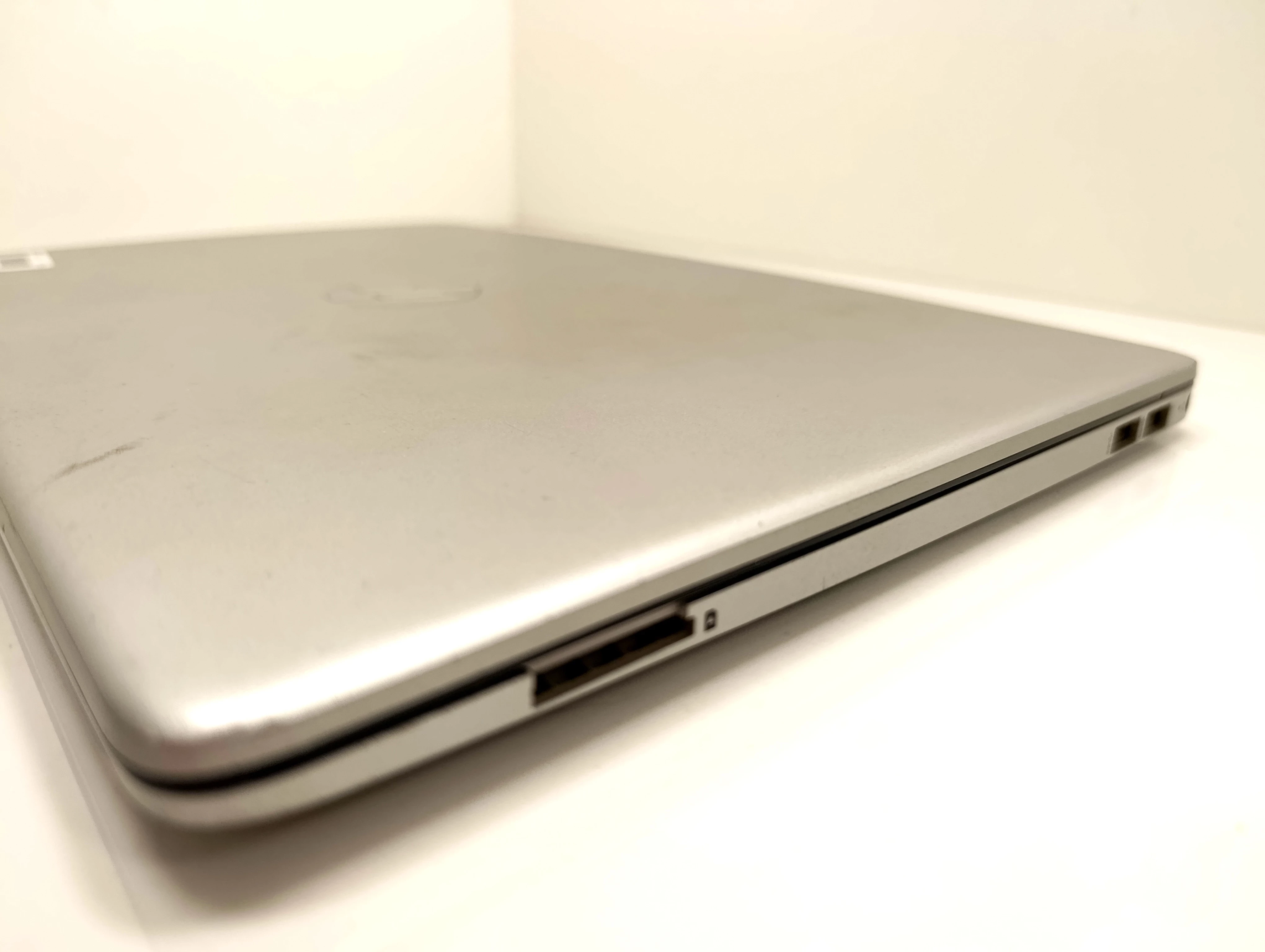 laptop-hp-15s-du1030tx-8256gb-ssd-1024gb-hdd-i7-10510u-geforce-mx250-seria-procesora-4366-30