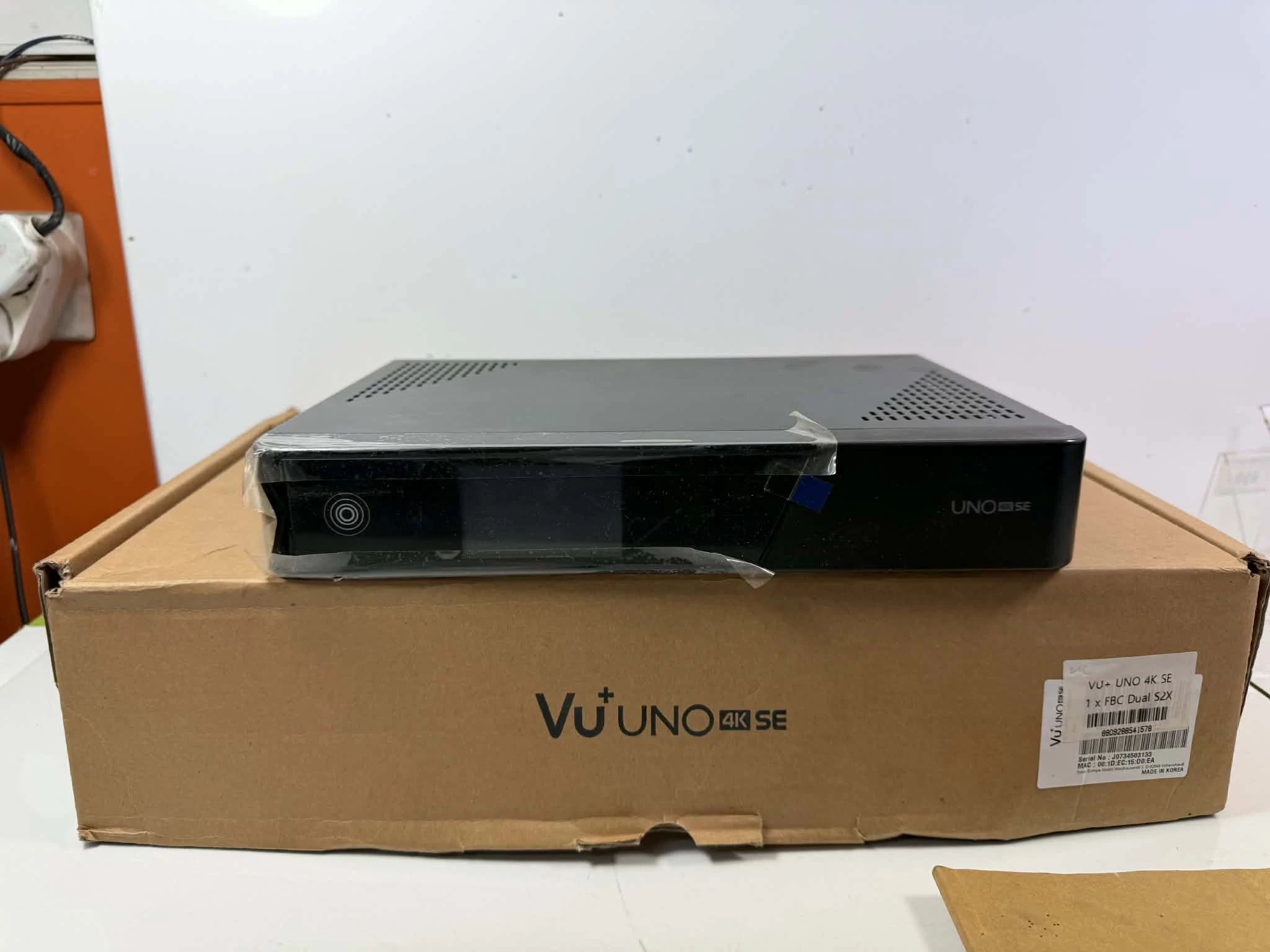 tuner-satelitarny-vu-uno-4k-se-okazja-stan-idealny-kod-producenta-uno-4k-se
