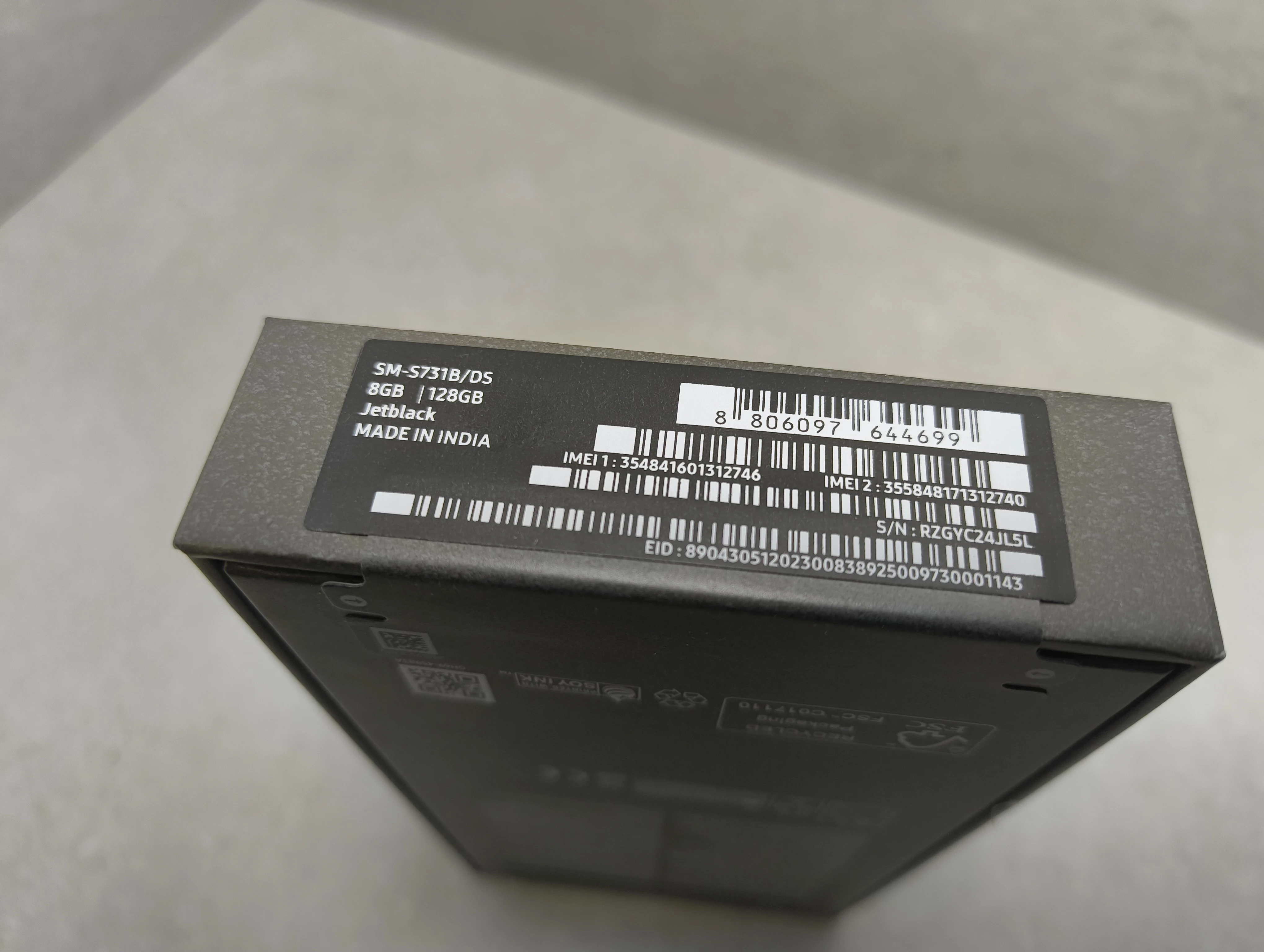 telefon-samsung-galaxy-s25-fe-8128-igla-stan-11323-2