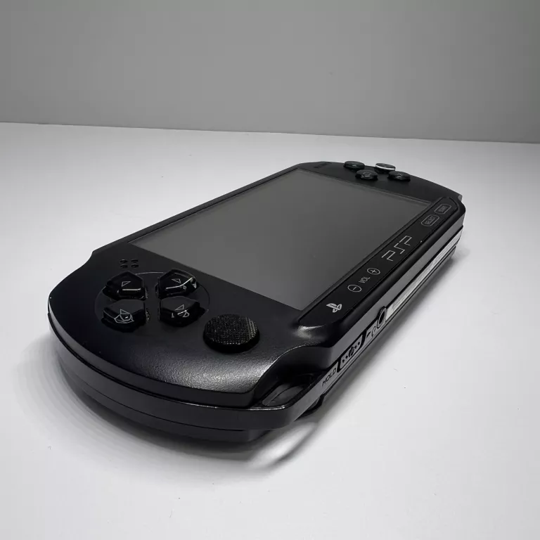 konsola-playstation-portable-psp-e1004-slim2gry-zestaw-wersja-konsoli-534-10
