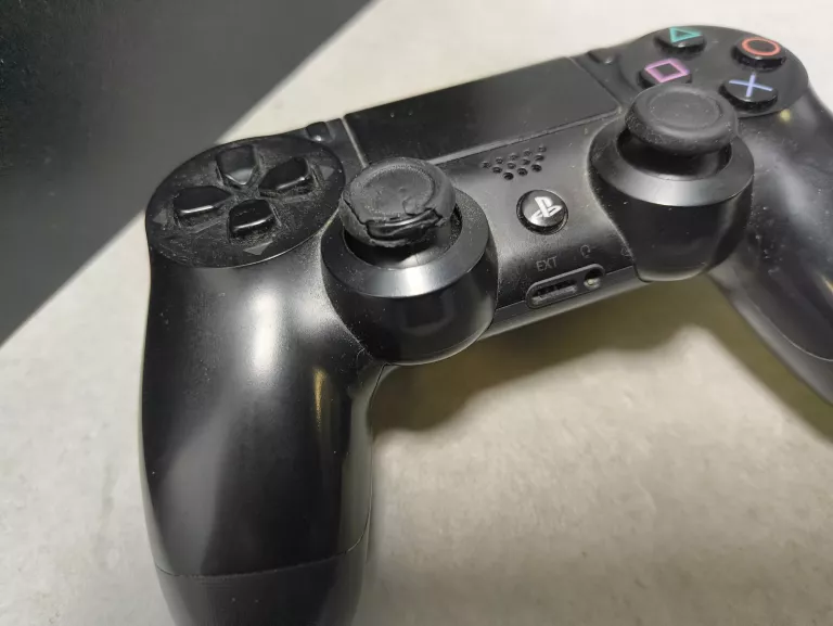 konsola-ps4-fat-500gb-pad-uszk-obudowa-kod-producenta-cuh-2216a