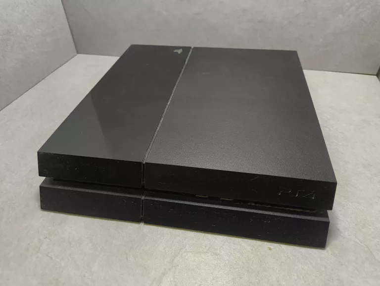 konsola-ps4-fat-500gb-pad-uszk-obudowa-gry-w-zestawie-205998-225574
