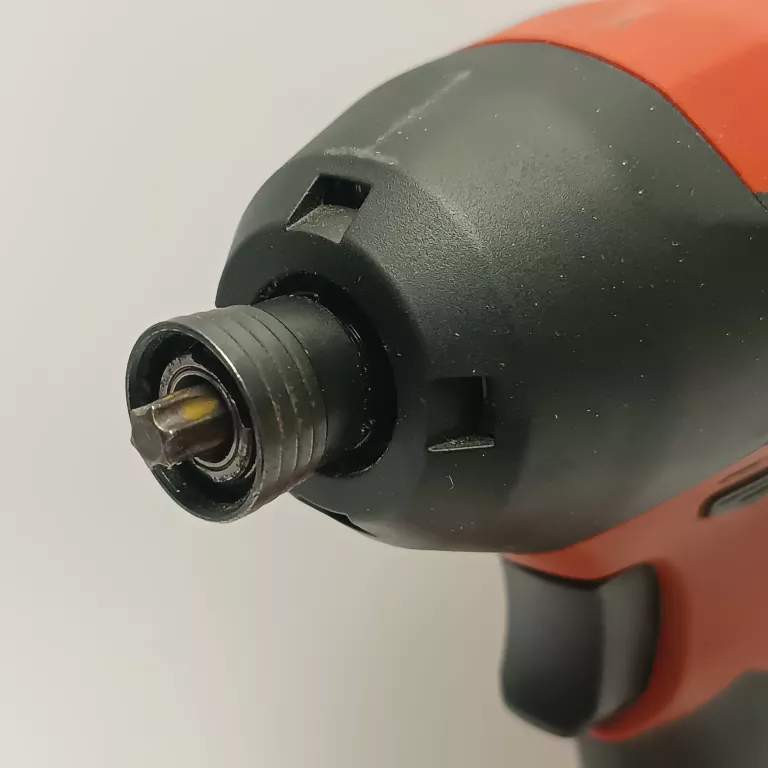 zakretarka-udarowa-hilti-sid-4-a22-2-akumulatory-ladowarka-i-walizka-rodzaj-248276-891077