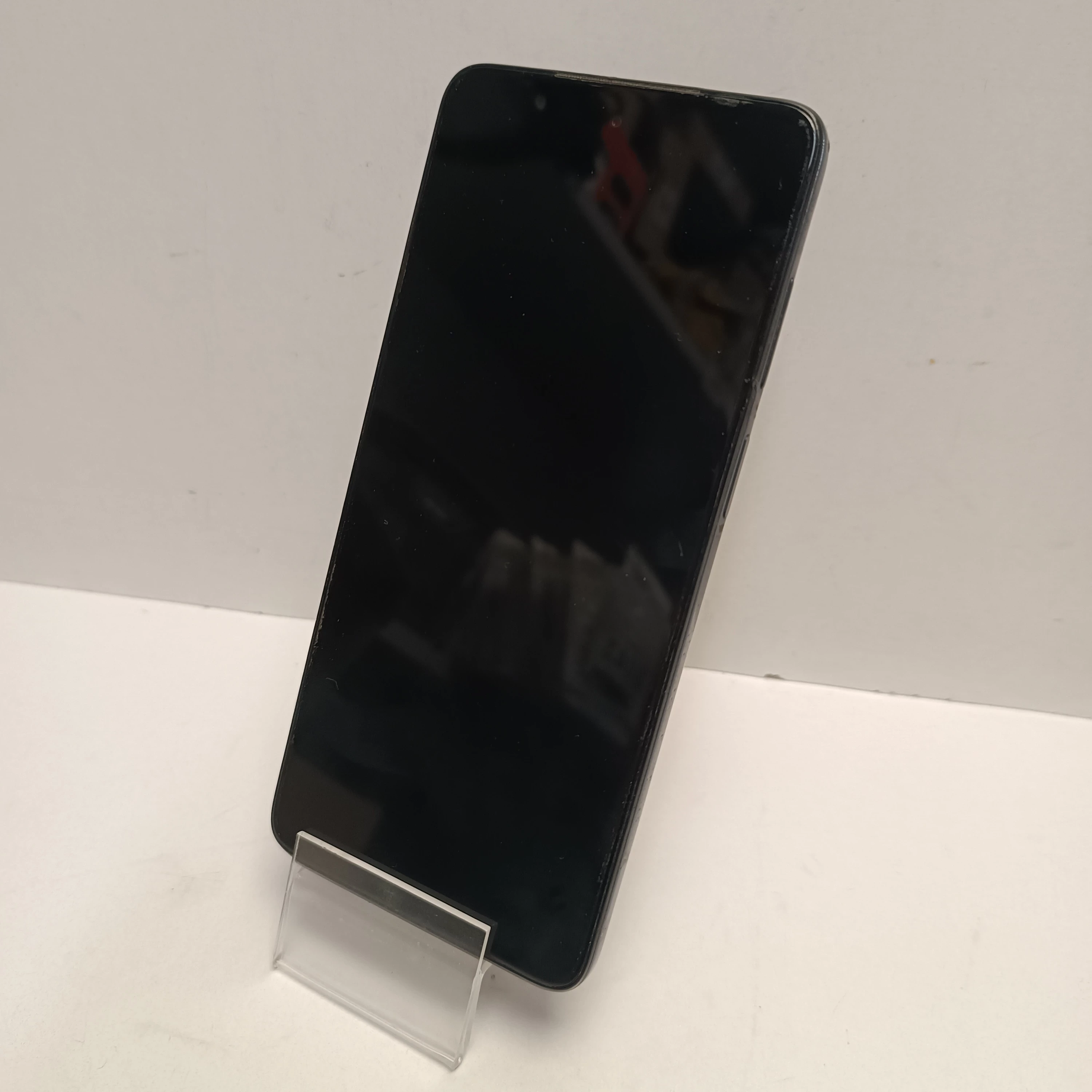 telefon-motorola-moto-g82-5g-6128-gb-kod-producenta-paua0016pl