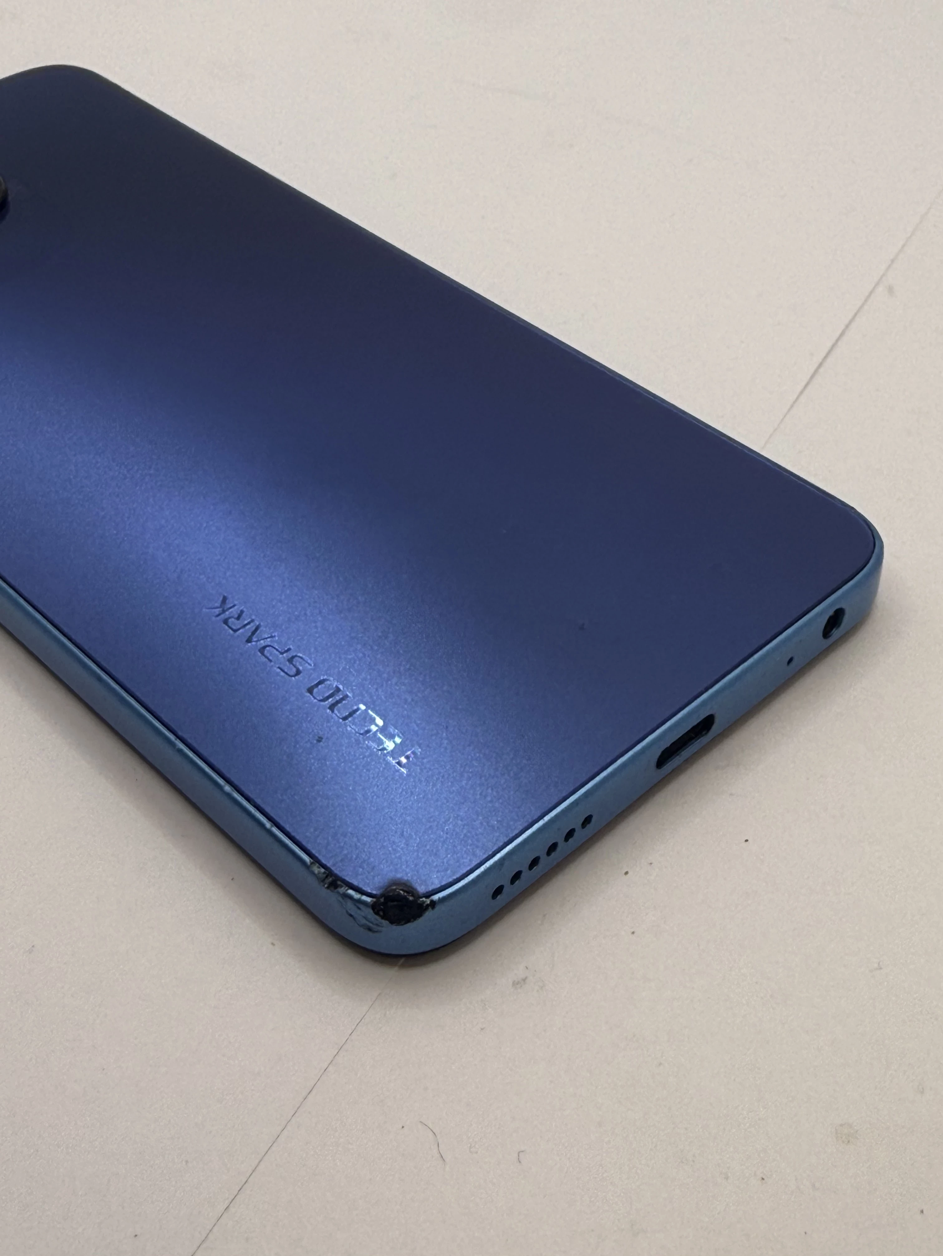 telefon-tecno-mobile-spark-10-8128gb-stan-11323-2