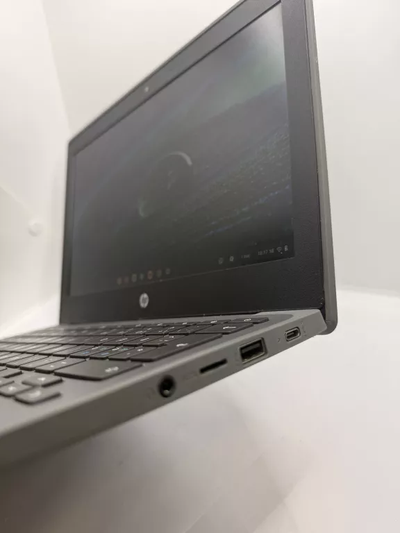 laptop-hp-chromebook-11-g8-9560ngw-stan-11323-2