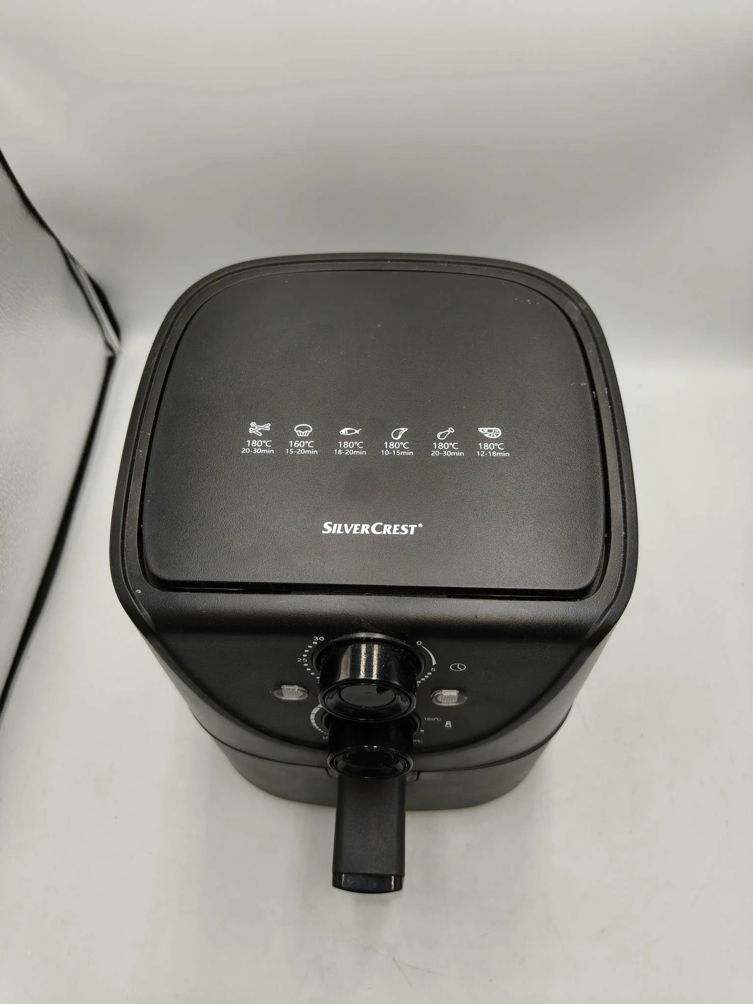 frytkownica-beztluszczowa-silvercrest-shlf-1000-d1-1000-w-2-l-stan-11323-2
