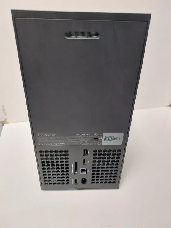 konsola-xbox-series-x-1tb-2-pady-ufc4-producent-248914-1988163