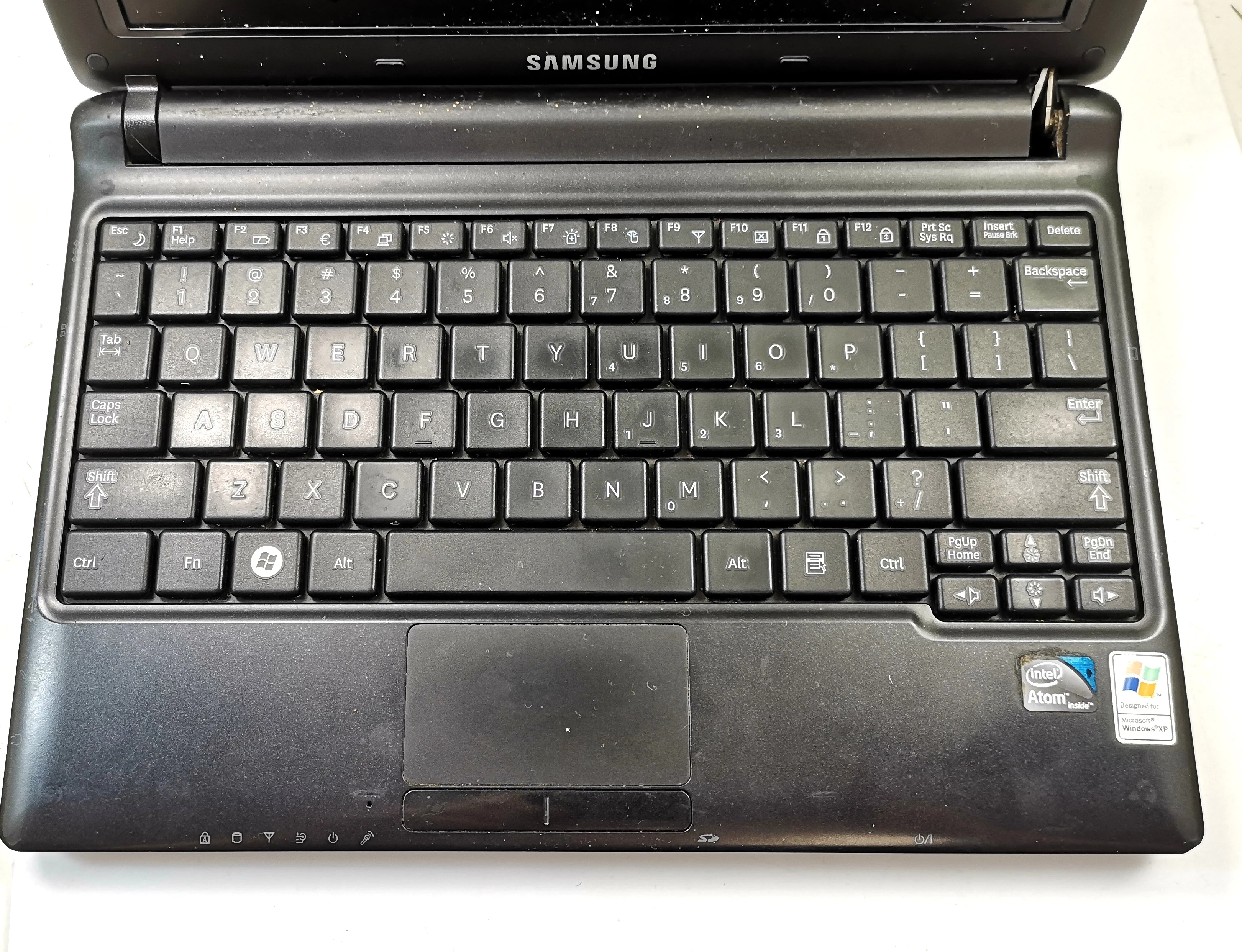 laptop-samsung-np-n150-101-intel-atom-stan-11323-2