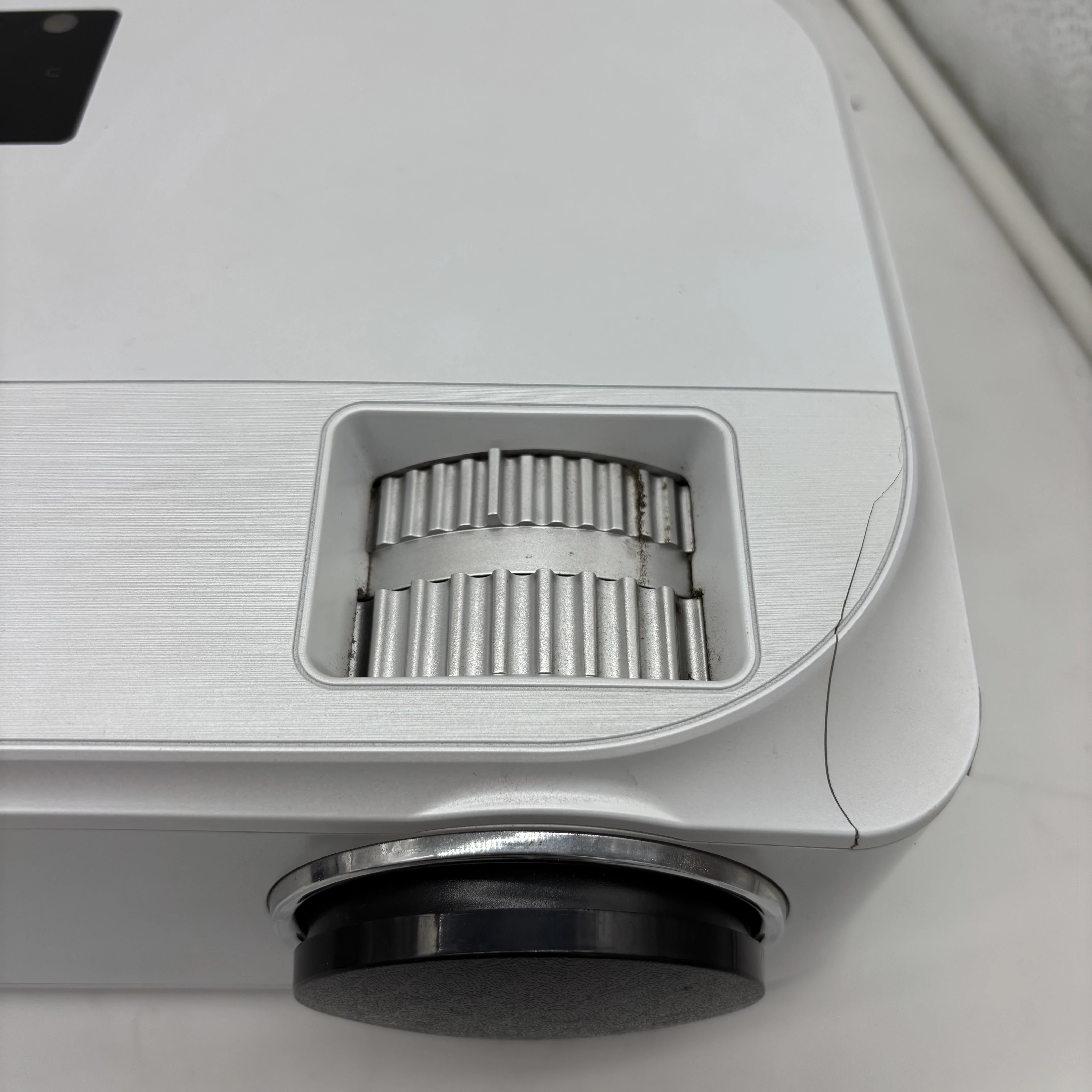 projektor-led-bl-89-bialy-jasnosc-lampy-ansi-9500