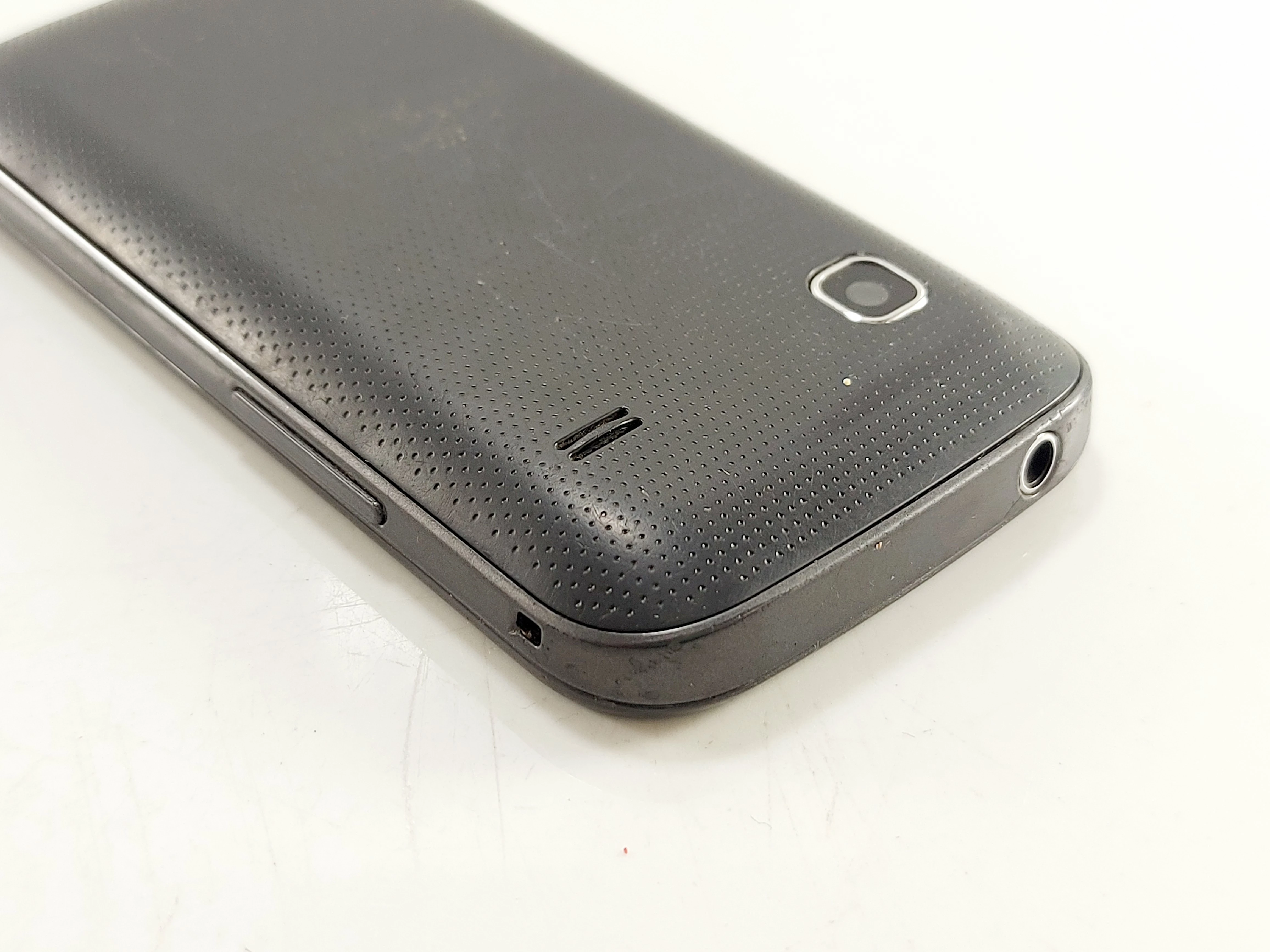 telefon-samsung-gt-s5660-typ-202685-212929