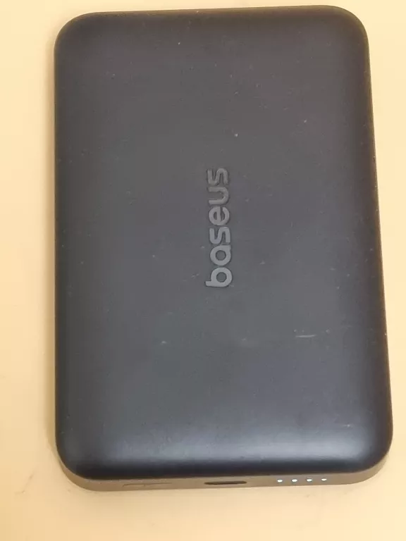 powerbank-indukcyjny-baseus-10-000-mah-kod-producenta-p1008210e123-00