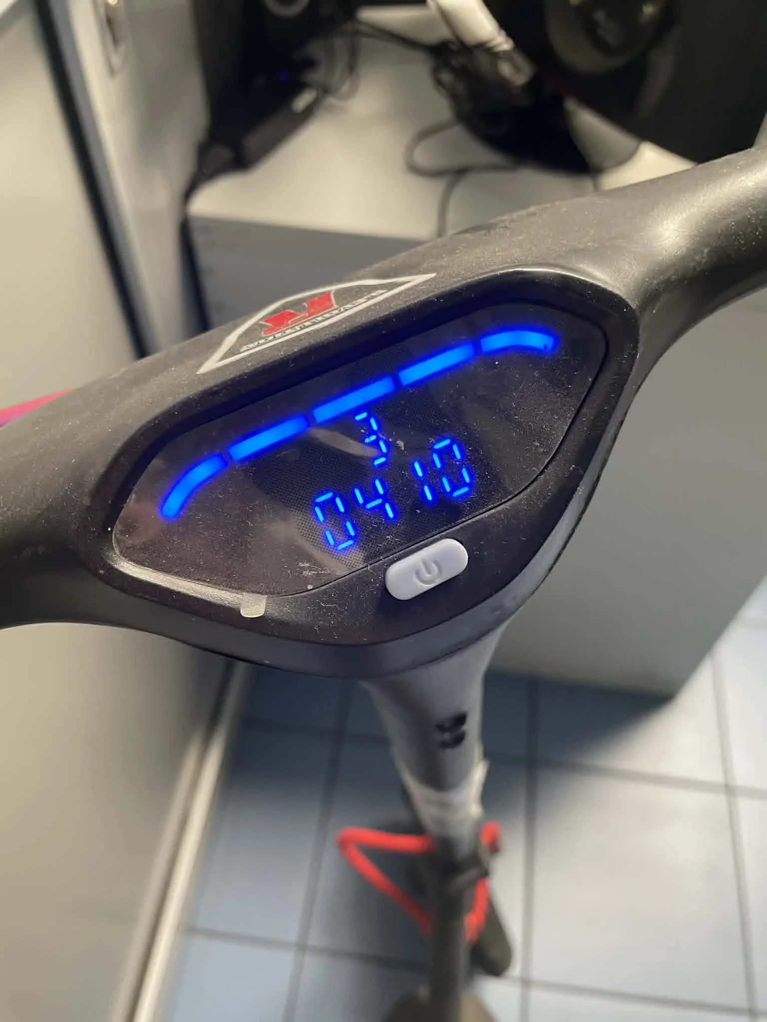 hulajnoga-elektryczna-revolution-r-ev42112-kolor-249512-1647413