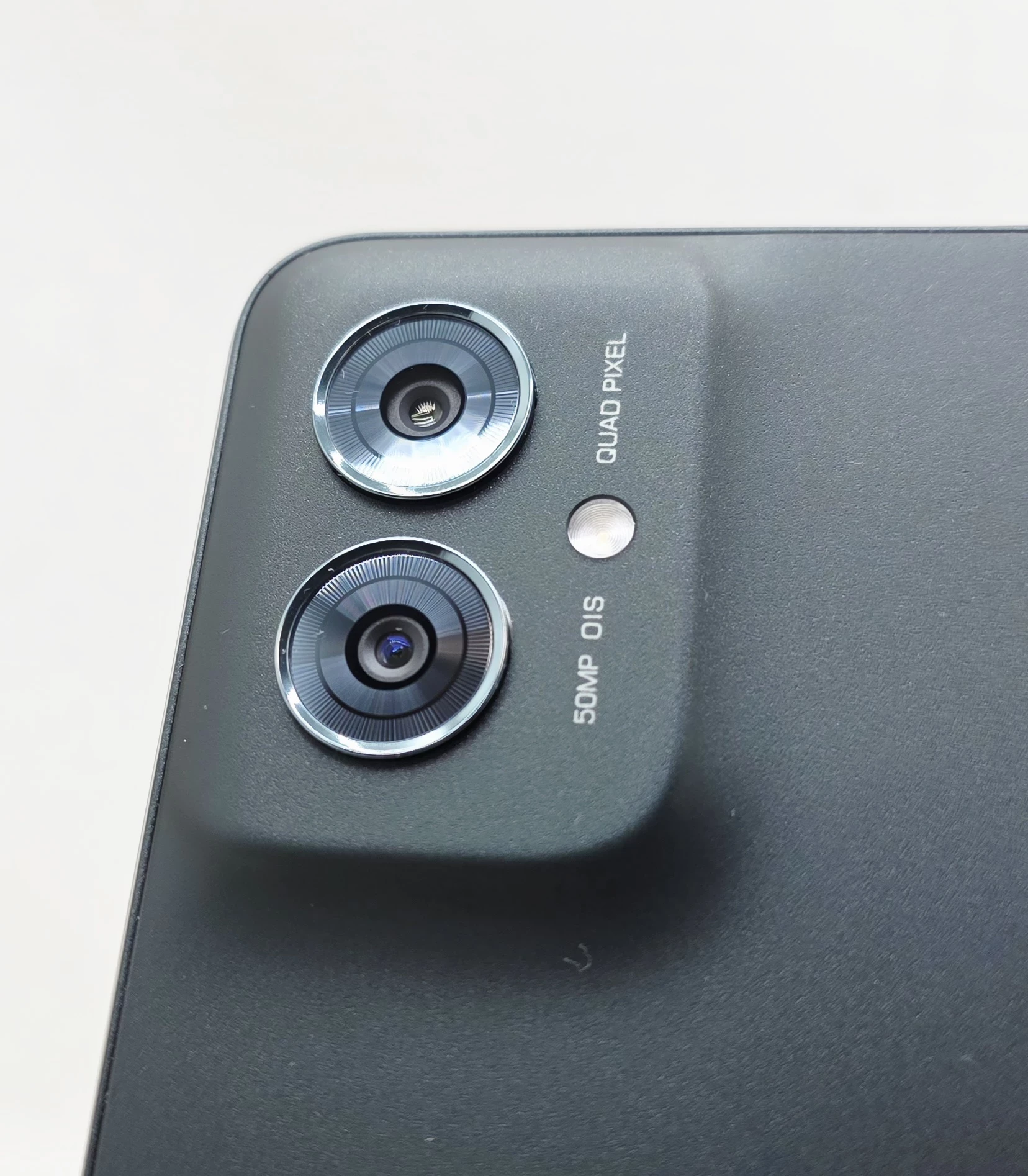 telefon-motorola-moto-g55-5g-w-pud-orange-przekatna-ekranu-649
