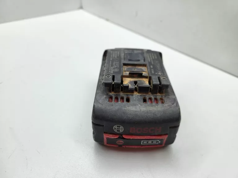 akumulator-bosch-18v-50-ah-seria-18v-250ah-ladowarka-bosch