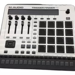 KONTROLER M-AUDIO TRIGGER FINGER PRO USB CZARNY
