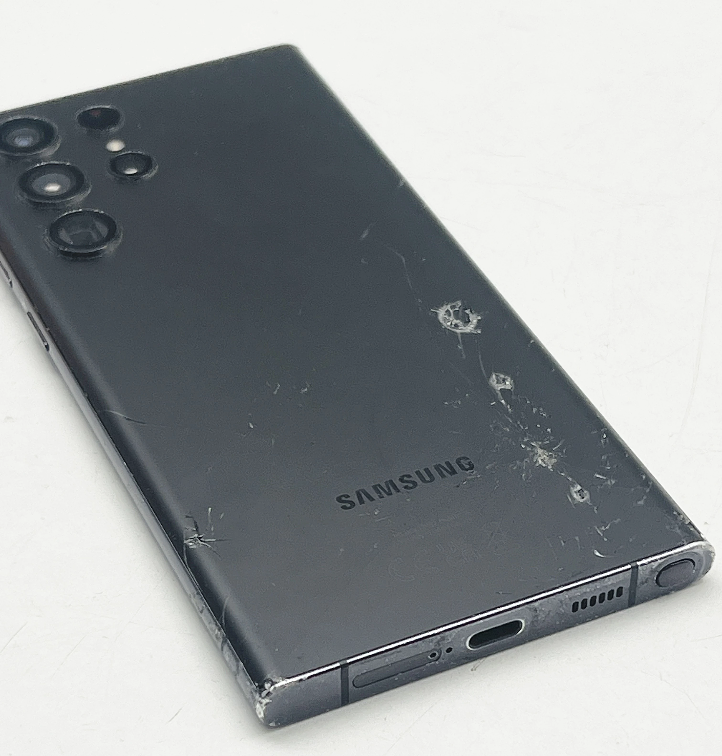 popekany-telefon-samsung-s22-ultra-256gb-kod-producenta-sm-s908bzkgeue