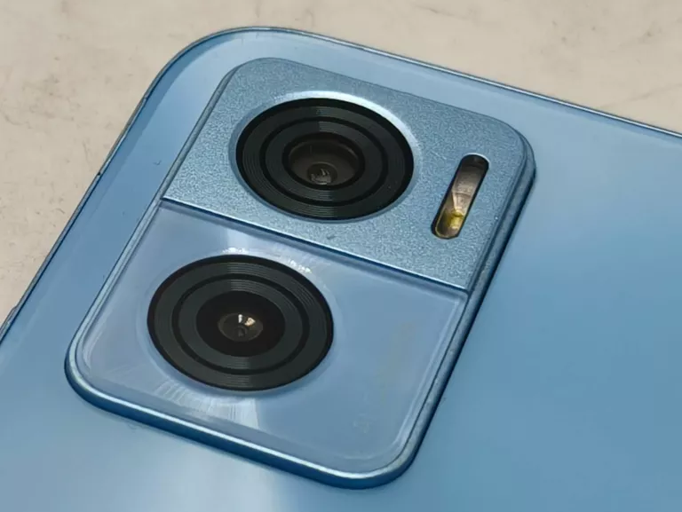 telefon-motorola-moto-e22-464gb-przekatna-ekranu-650