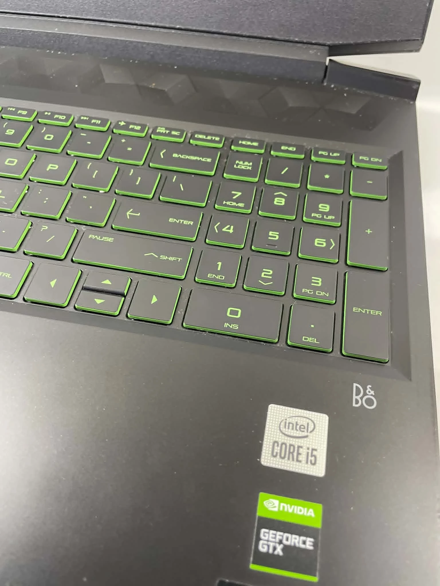 laptop-hp-pavilon-gtx-1650ti-i5-10-gen-8512gb-ssd-win-11-zasilacz-rozdzielczosc-px-4474-211457