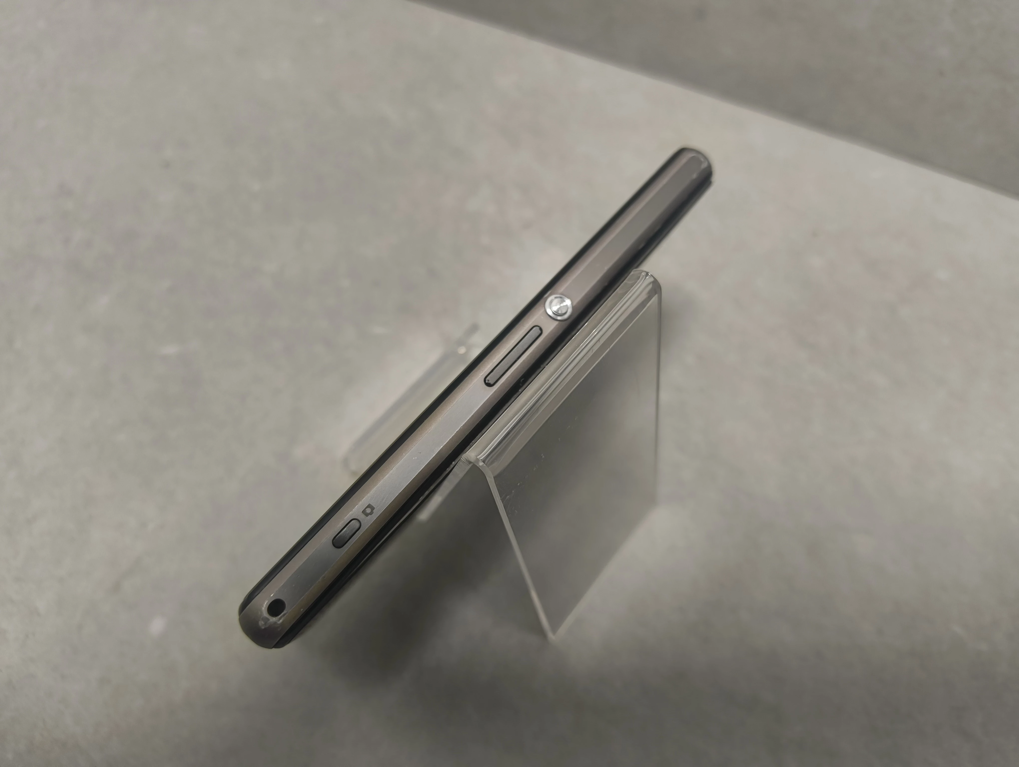 telefon-sony-xperia-z3-compact-opis-kod-producenta-upulse