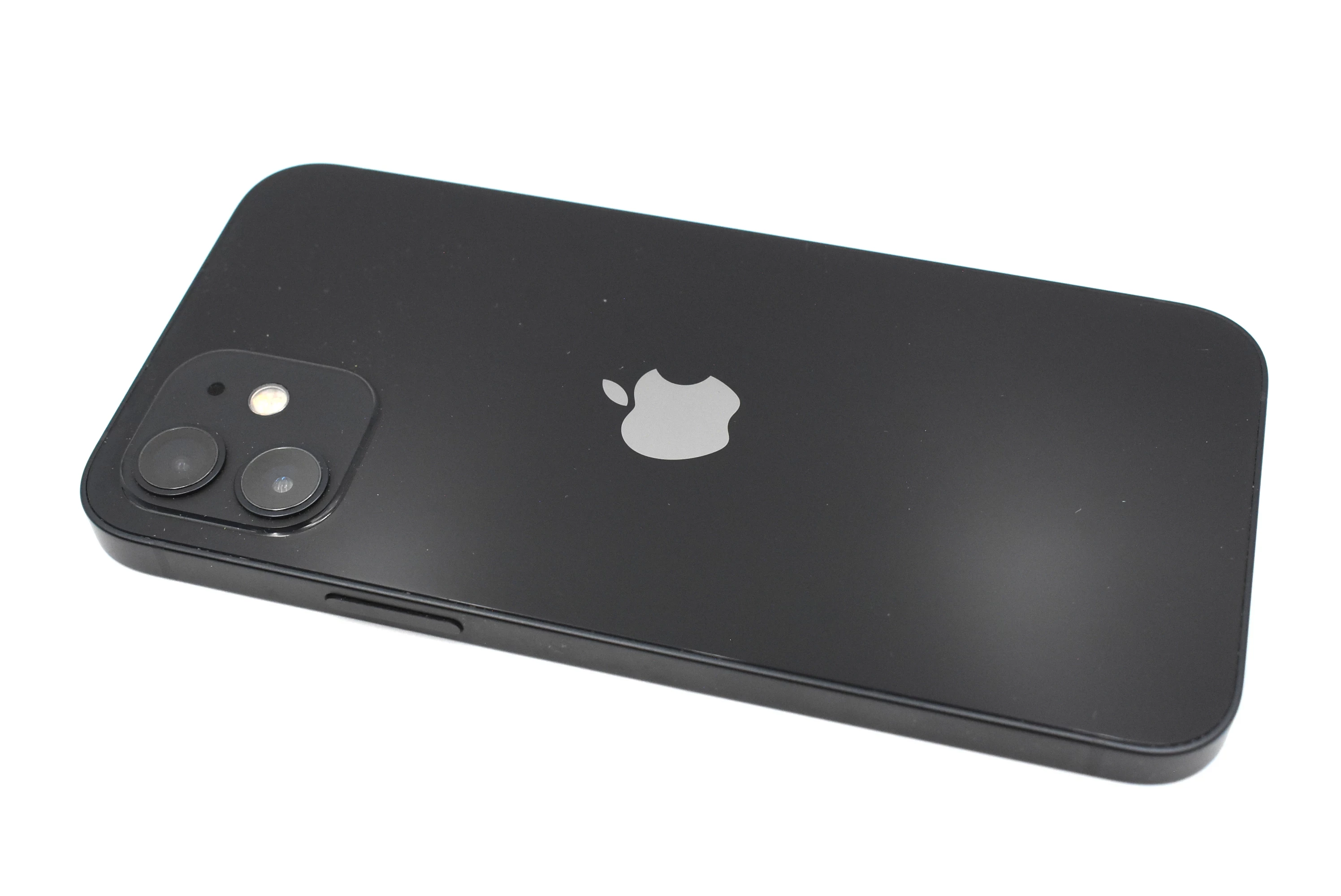 telefon-apple-iphone-12-4gb64gb-czarny-bat-81-os-piastowskie-74a-poznan