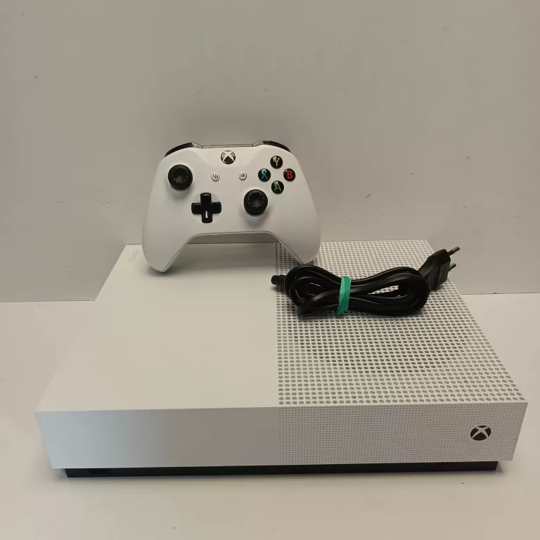 konsola-xbox-one-s-1681-osiedle-teatralne-3u15-krakow