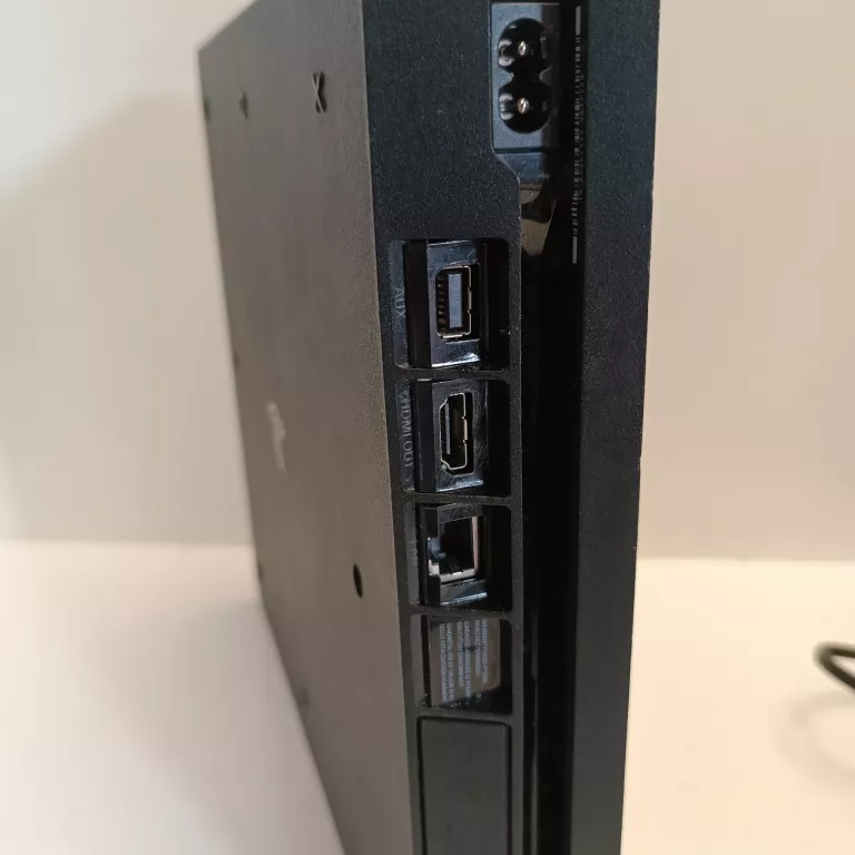 konsola-sony-playstation-4-slim-liczba-kontrolerow-w-zestawie-205994-257974