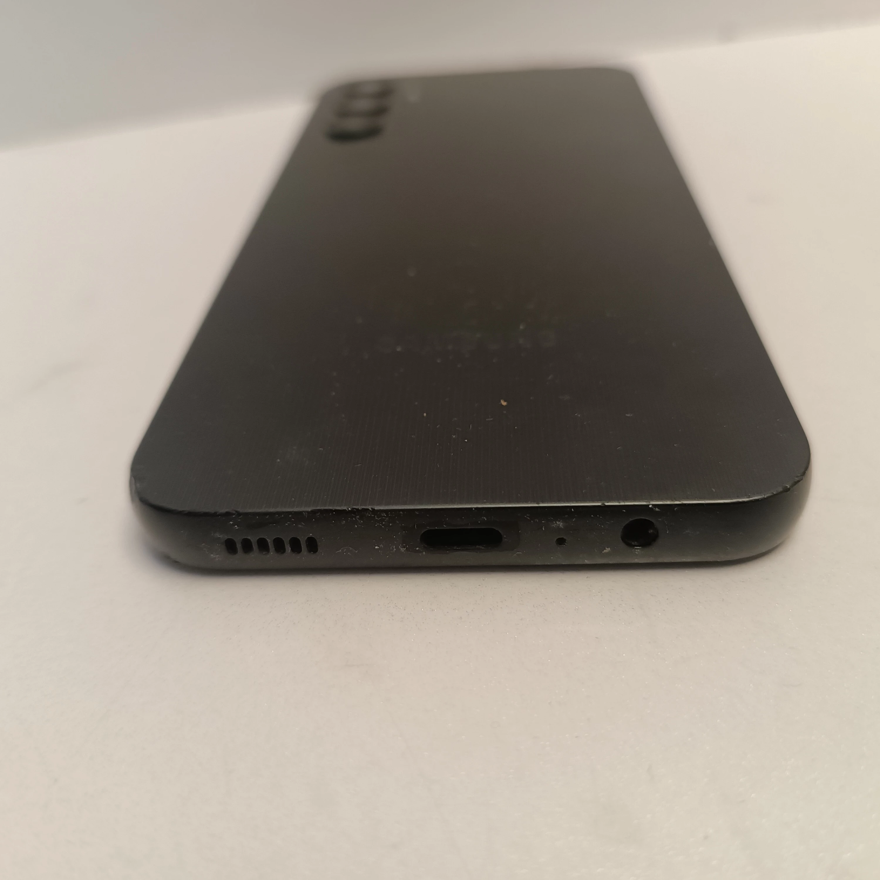 telefon-samsung-galaxy-a14-464gb-kod-producenta-sm-a145rzkueue