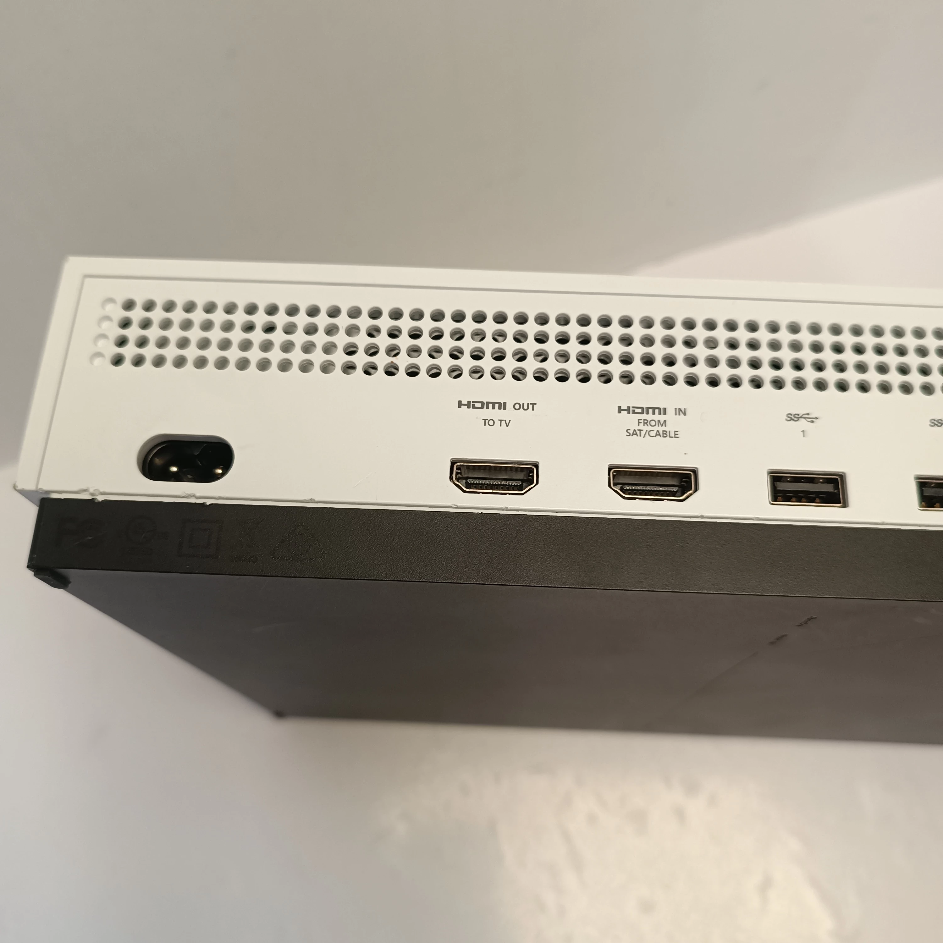 konsola-xbox-one-s-1681-dysk-wbudowana-pamiec-5179-225714