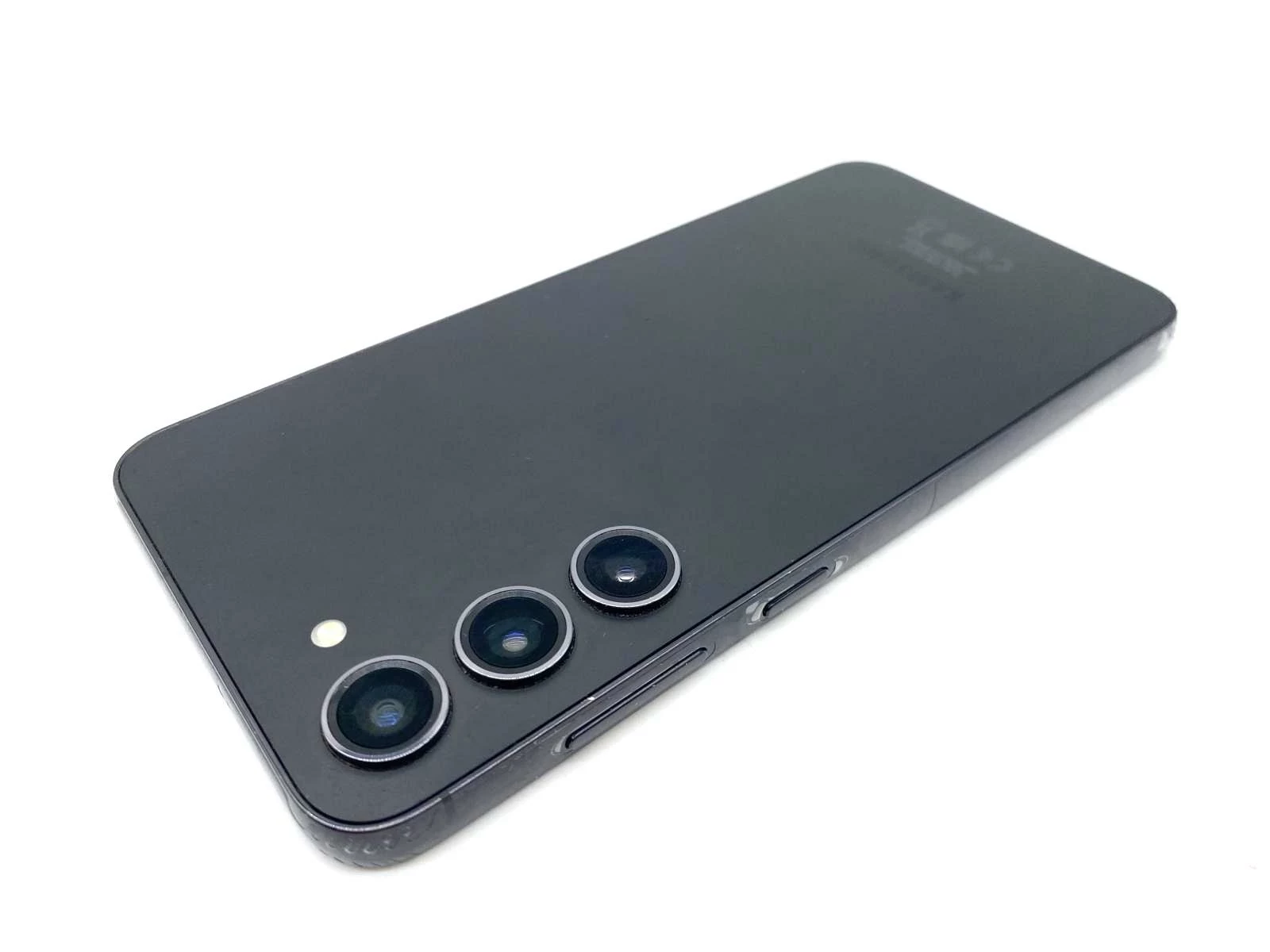 telefon-samsung-galaxy-s23-512gb-idealny-przekatna-ekranu-66