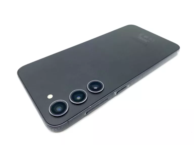 telefon-samsung-galaxy-s23-512gb-idealny-przekatna-ekranu-66